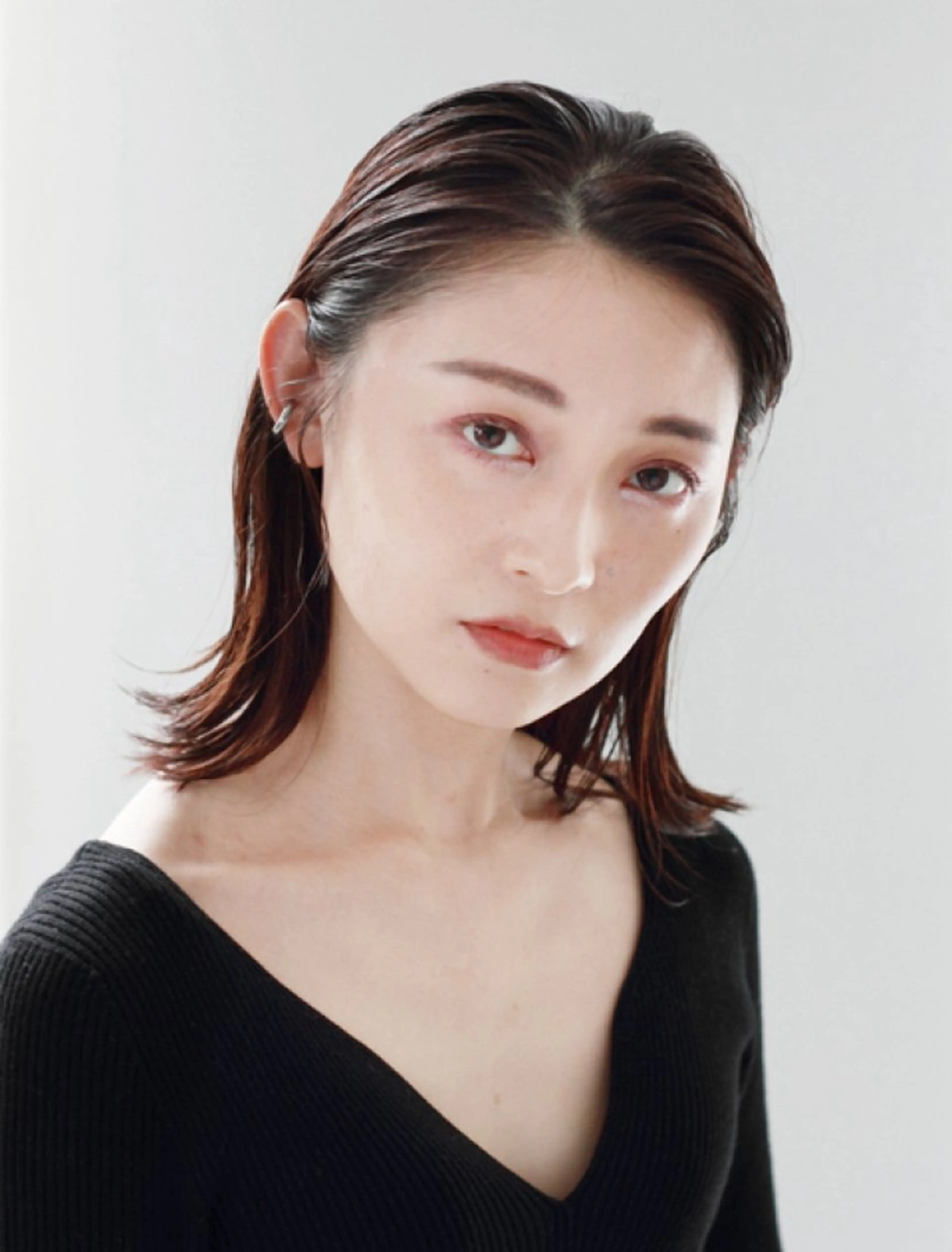 セミロング 縮毛矯正×髪質改善 カラー×クロスパーマのヘアスタイル