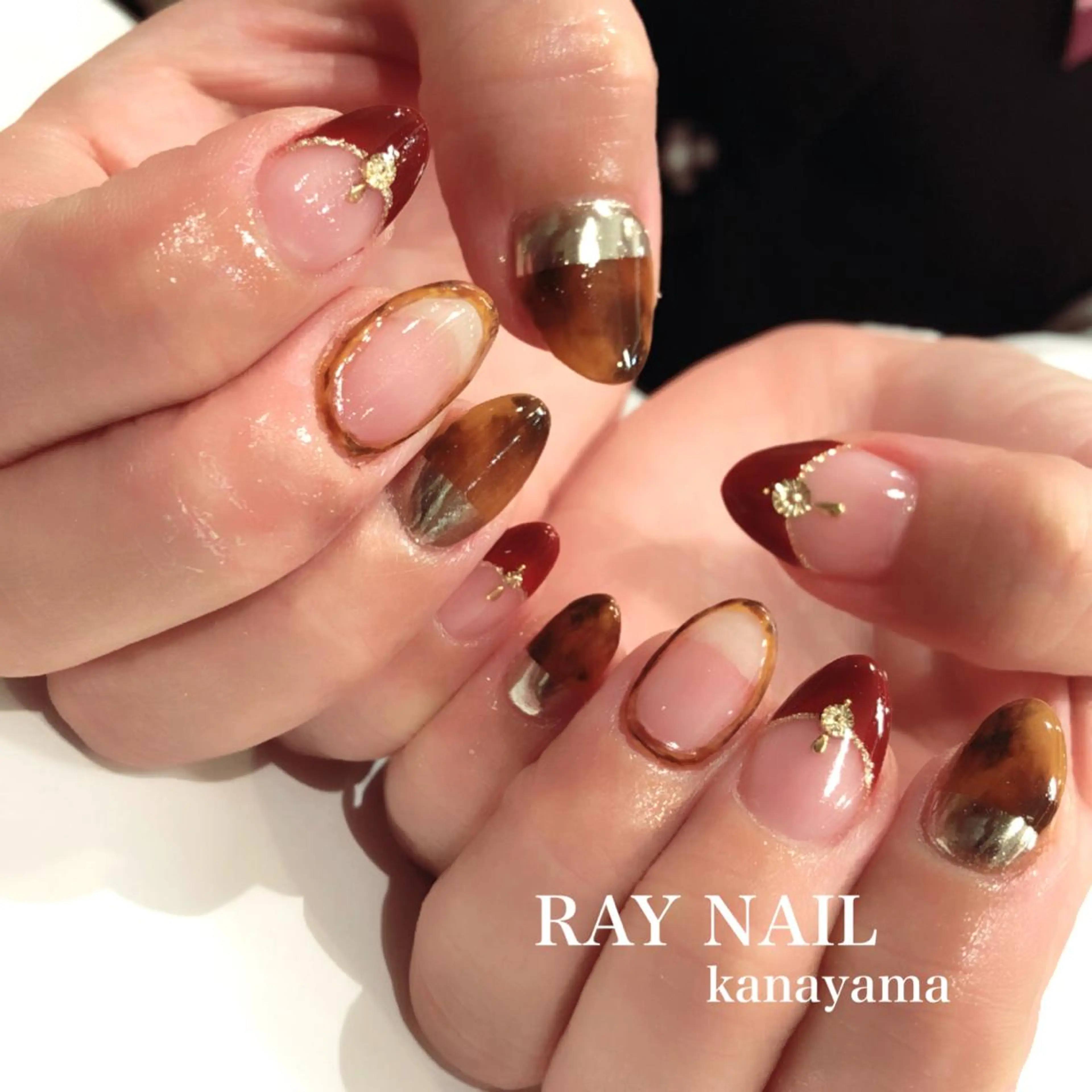 ネイル べっ甲ネイル Arowa 伊田のネイルデザイン