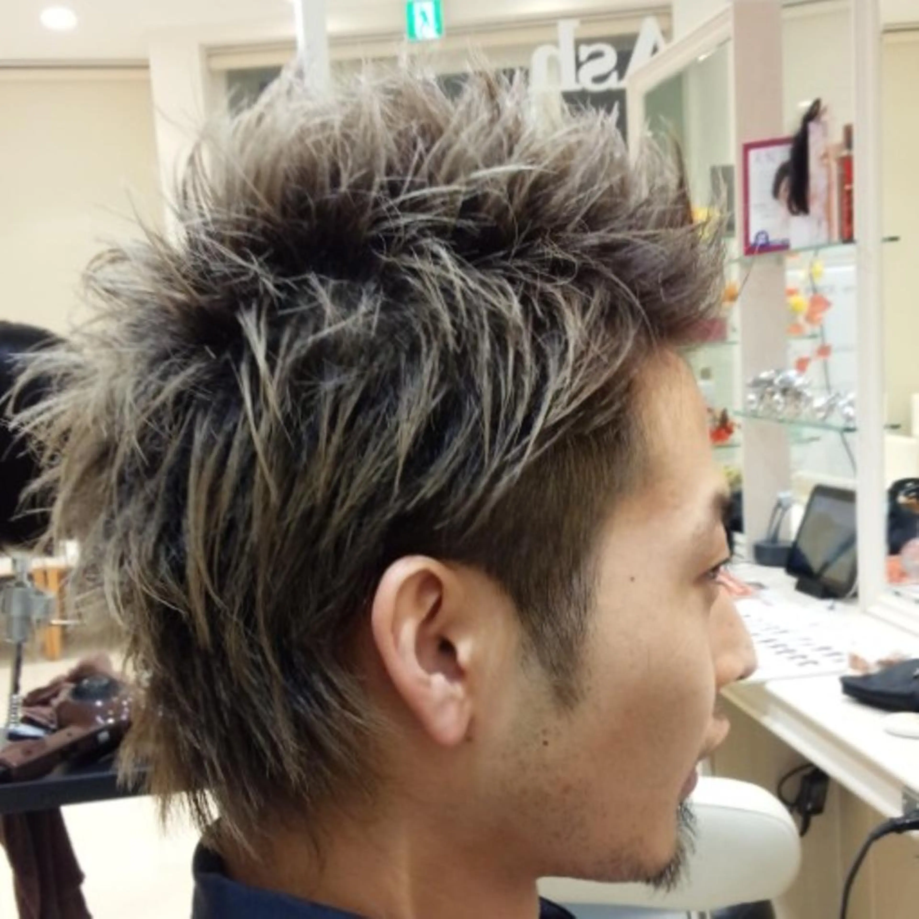 メンズ カラー メンズブリーチ ブリーチ Ash 店長 木村 和人のヘアスタイル