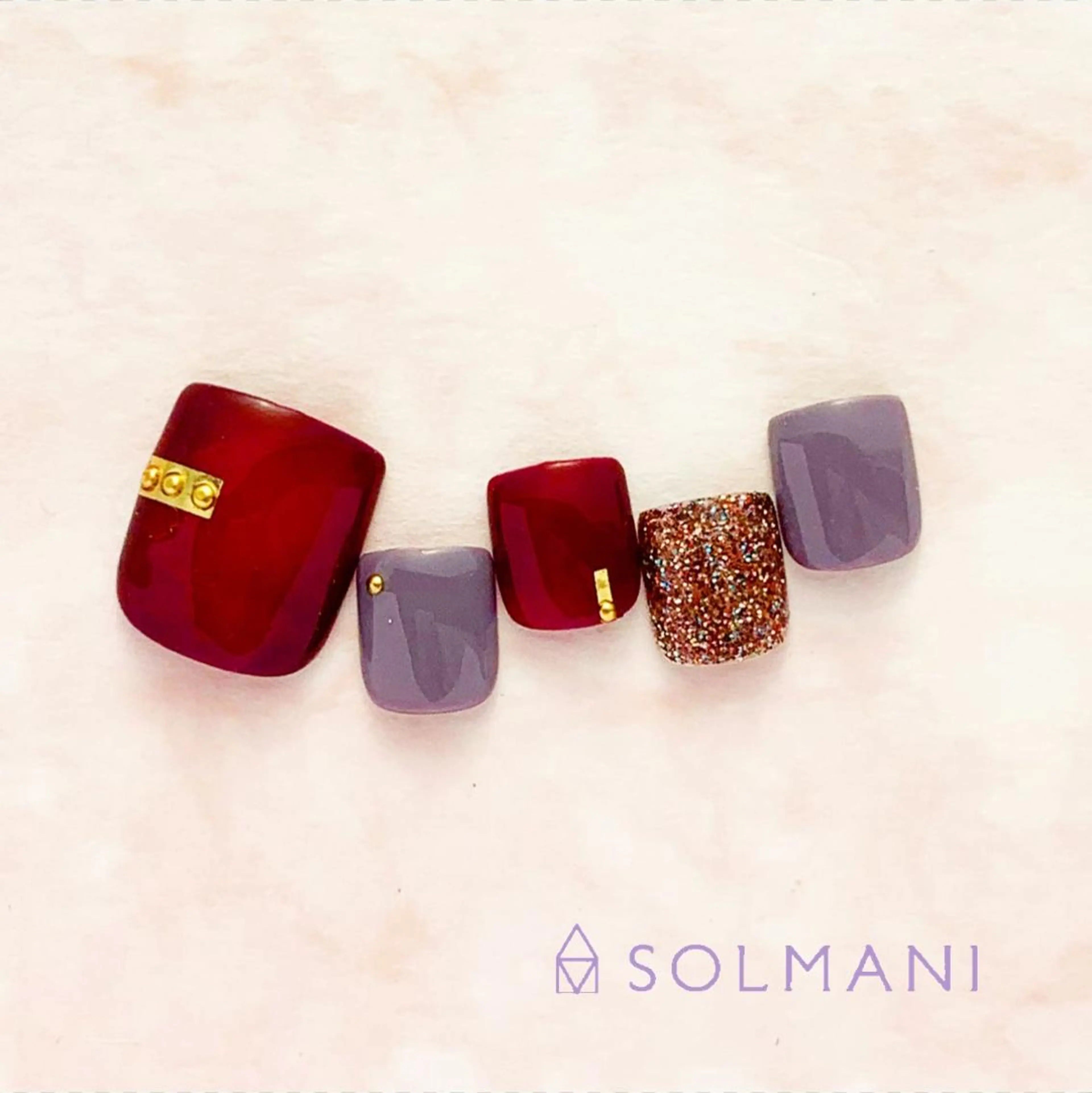 ネイル フットネイル SOLMANI 予約担当のネイルデザイン