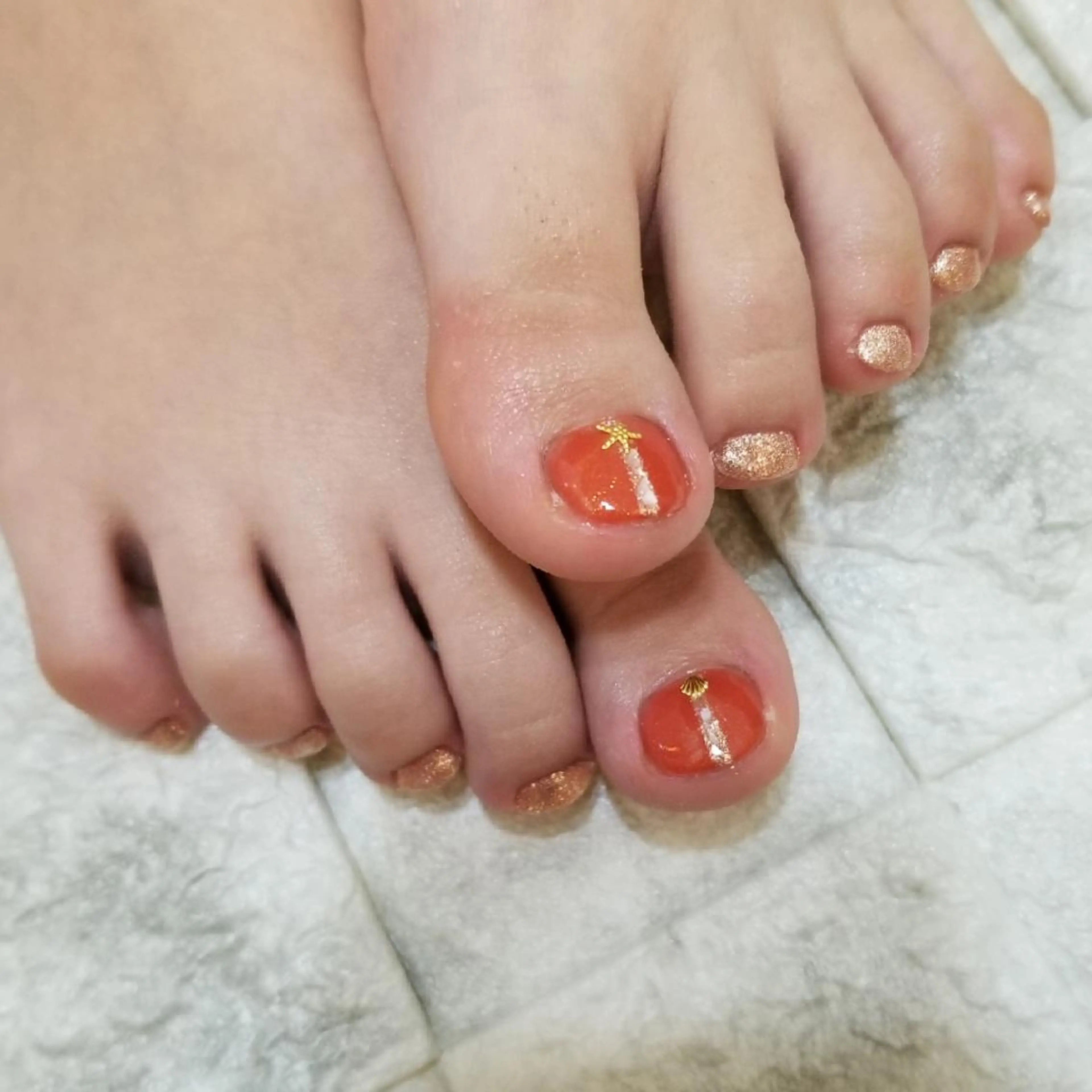 ネイル アートネイル フットネイル ジェルネイル ワンカラーネイル nailatelier nijiiro.所属・nijiiro🌈 サトウのネイルデザイン