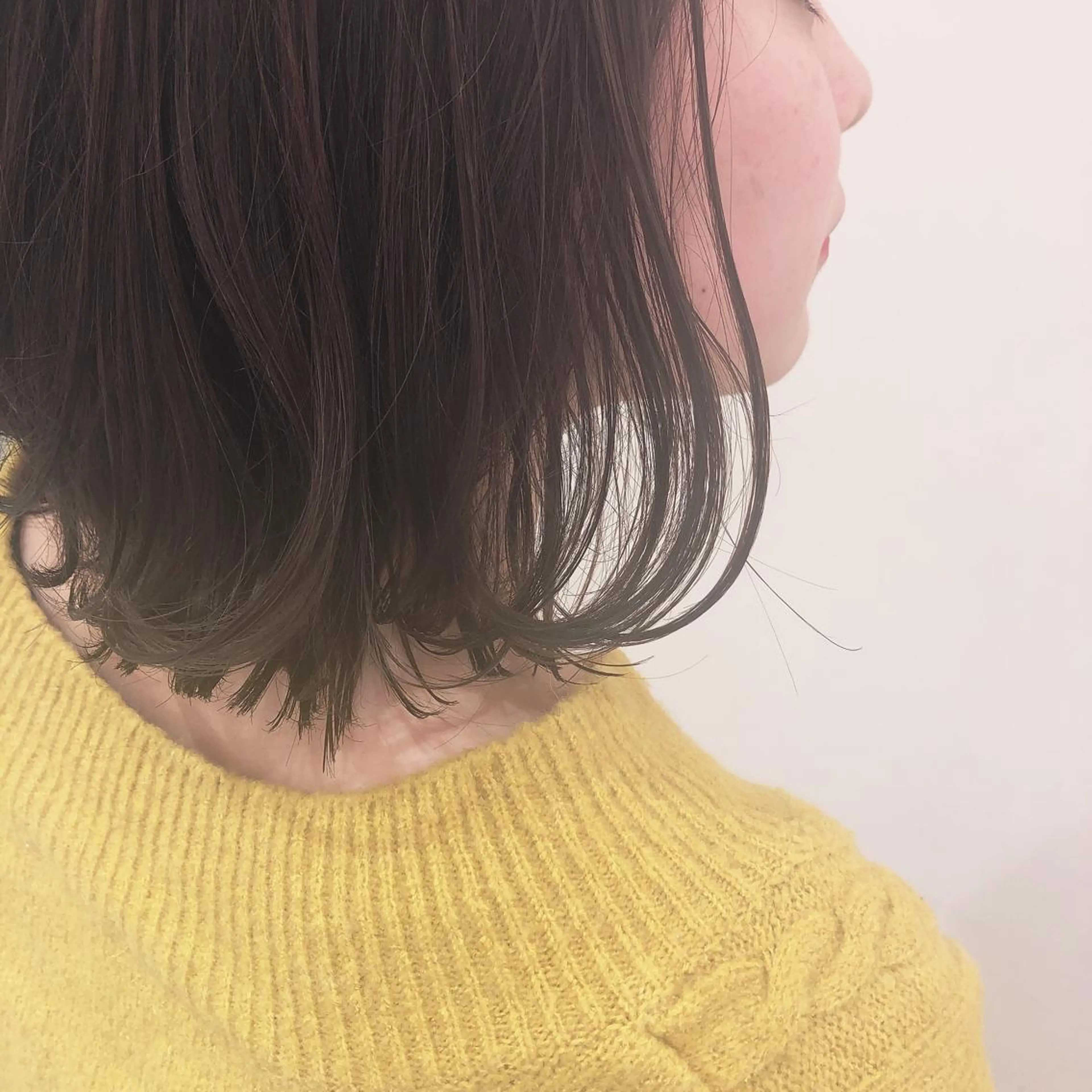 ショート カラー 野村 さなみ✨ぱっつんボブのヘアスタイル