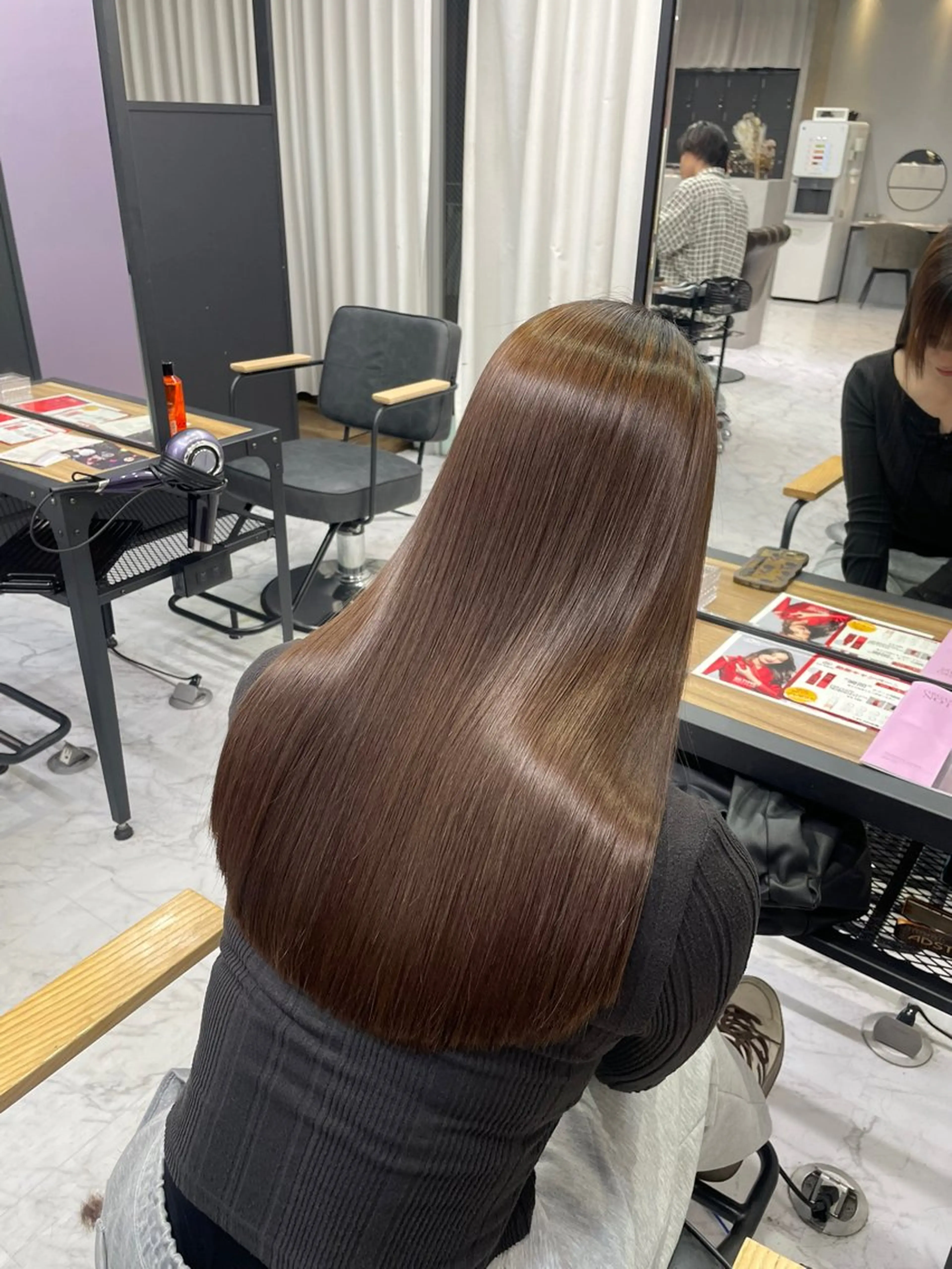 ロング RAF Sakuraのヘアスタイル