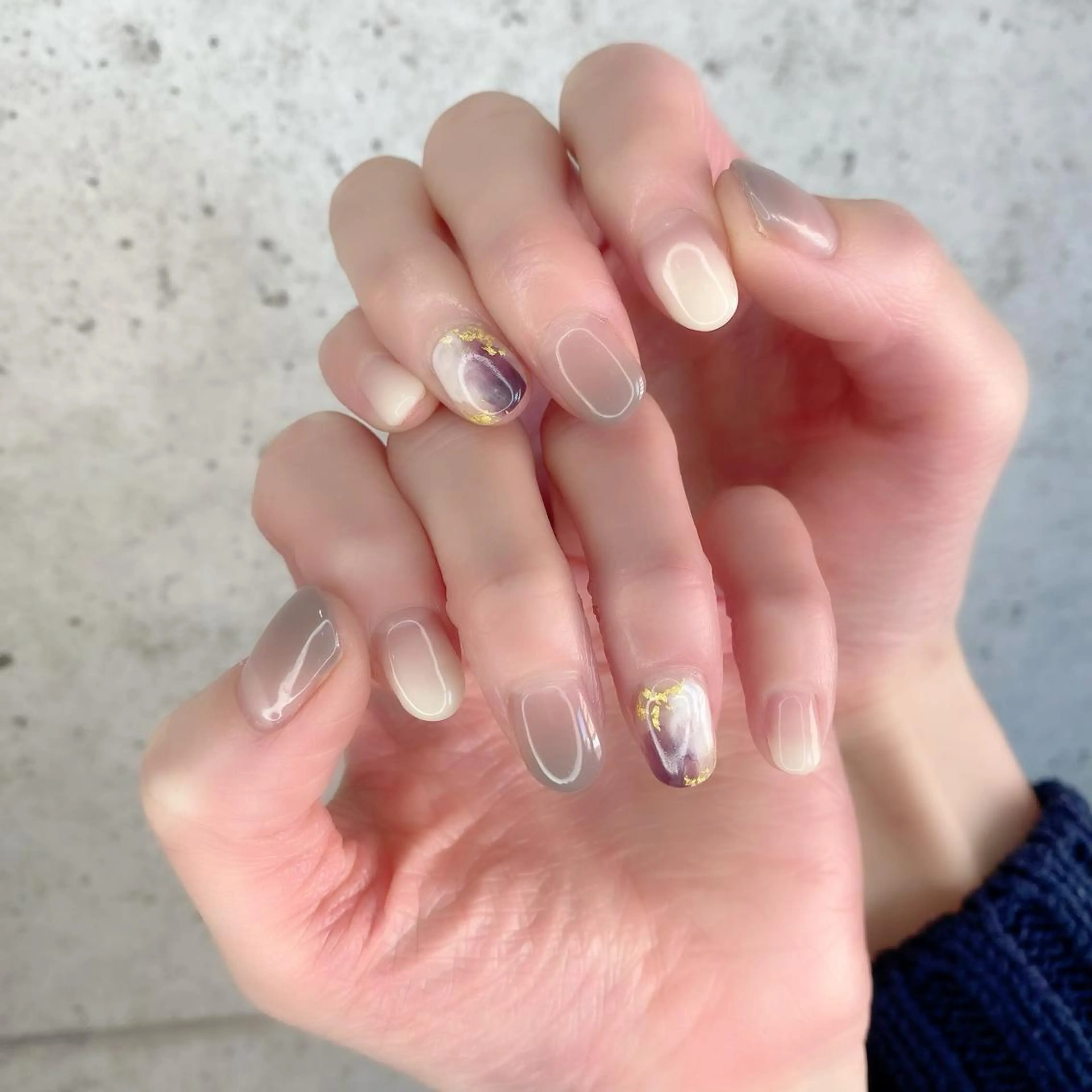 ミディアム カラー パーマ ヘアアレンジ メンズ キッズ ネイル マツエク・マツパ アイブロウ グラデーションカラー グレージュ グラデーション ニュアンスネイル ホワイト ハンドネイル Salon Ｋのネイルデザイン