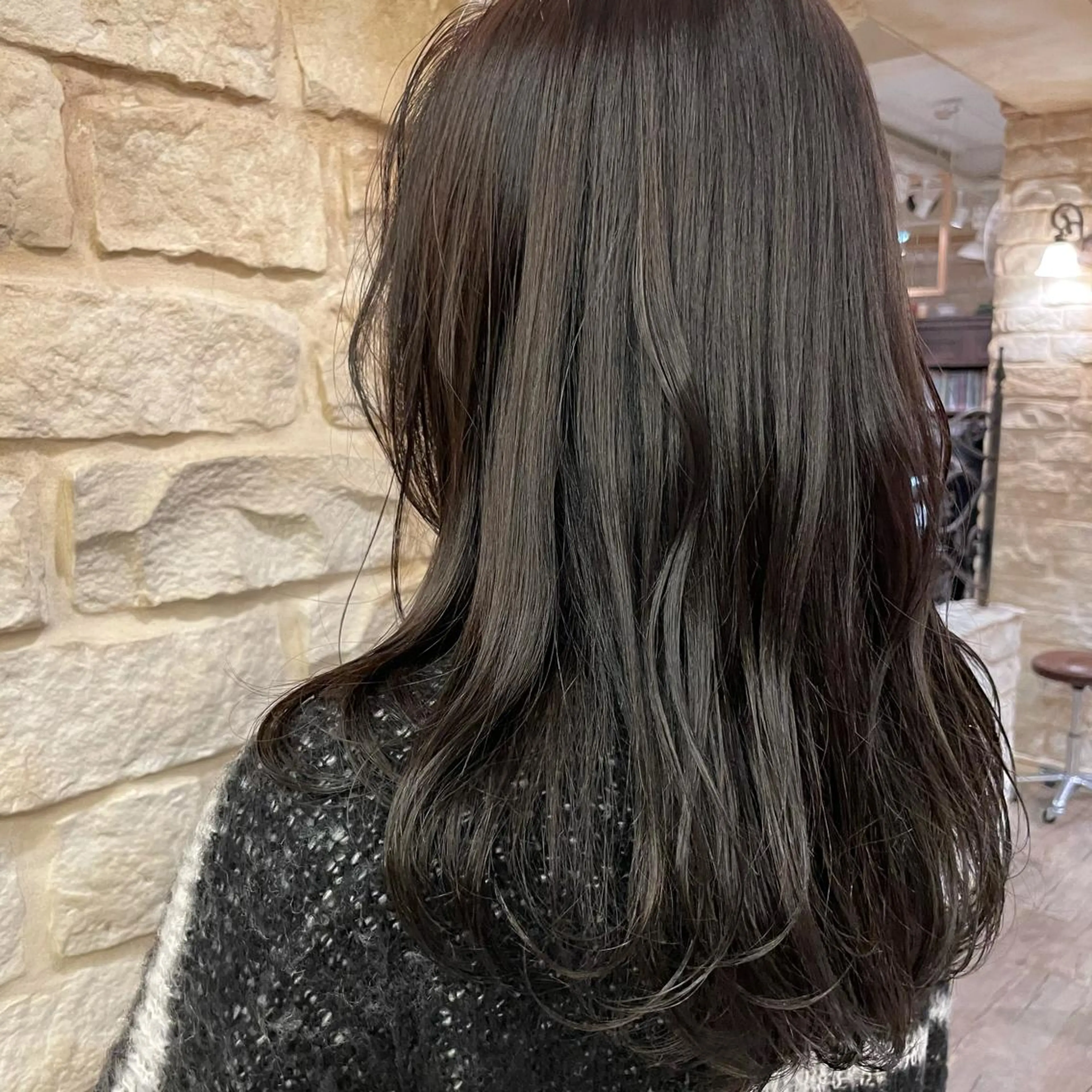 ロング ヘアカラー トリートメント 星野 茉由のヘアスタイル