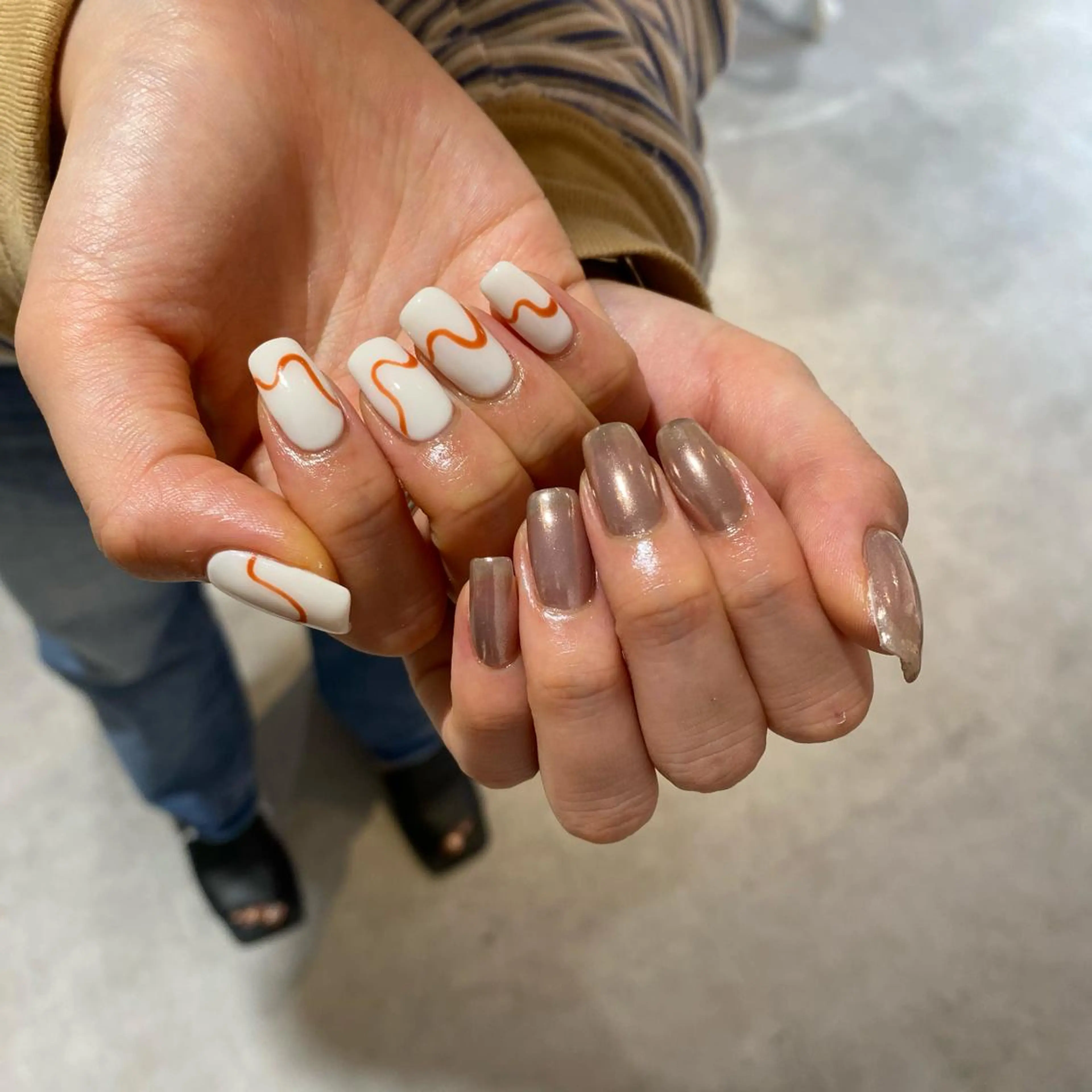 ネイル ミラーネイル Trico Antique所属・岩本 杏のネイルデザイン