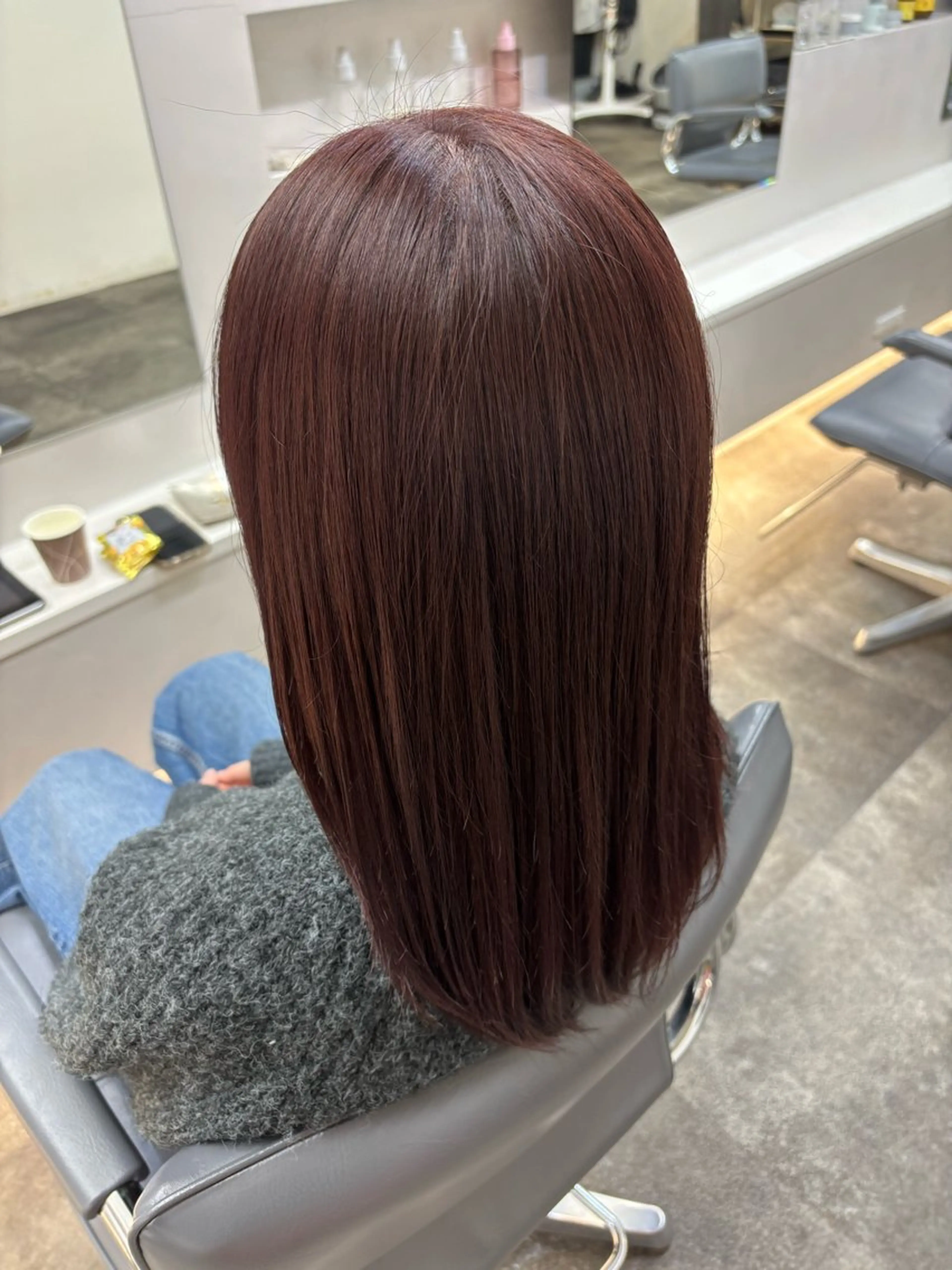 セミロング カラー ボルドーカラー カシス ヘアカラー ネモト ユイ / fit standのヘアスタイル
