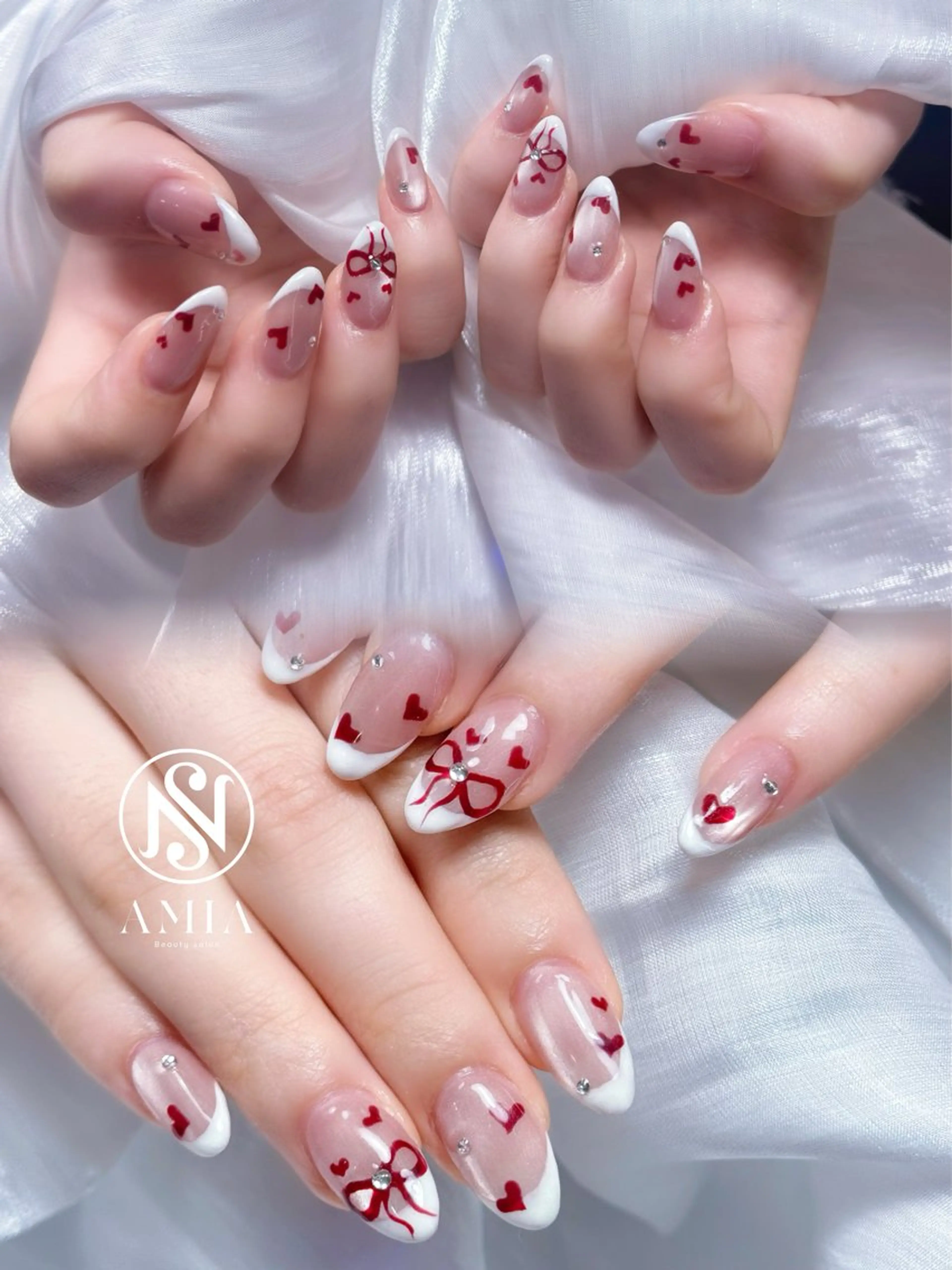 セミロング ハンドネイル AMIA BEAUTY SALON所属・🌟AMIA BEAUTY🌟のネイルデザイン