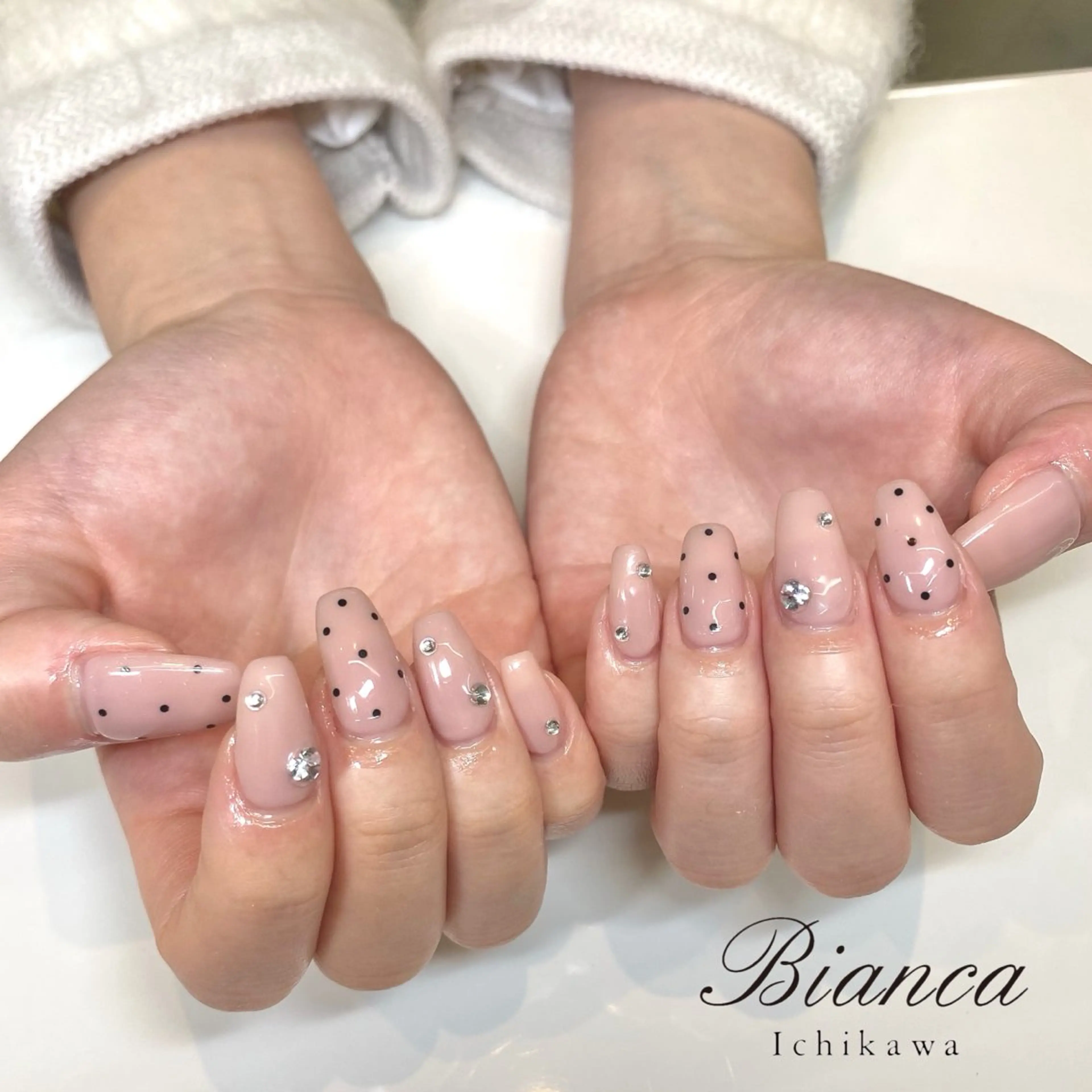 ネイル ハンドネイル Bianca 石井🎀のネイルデザイン