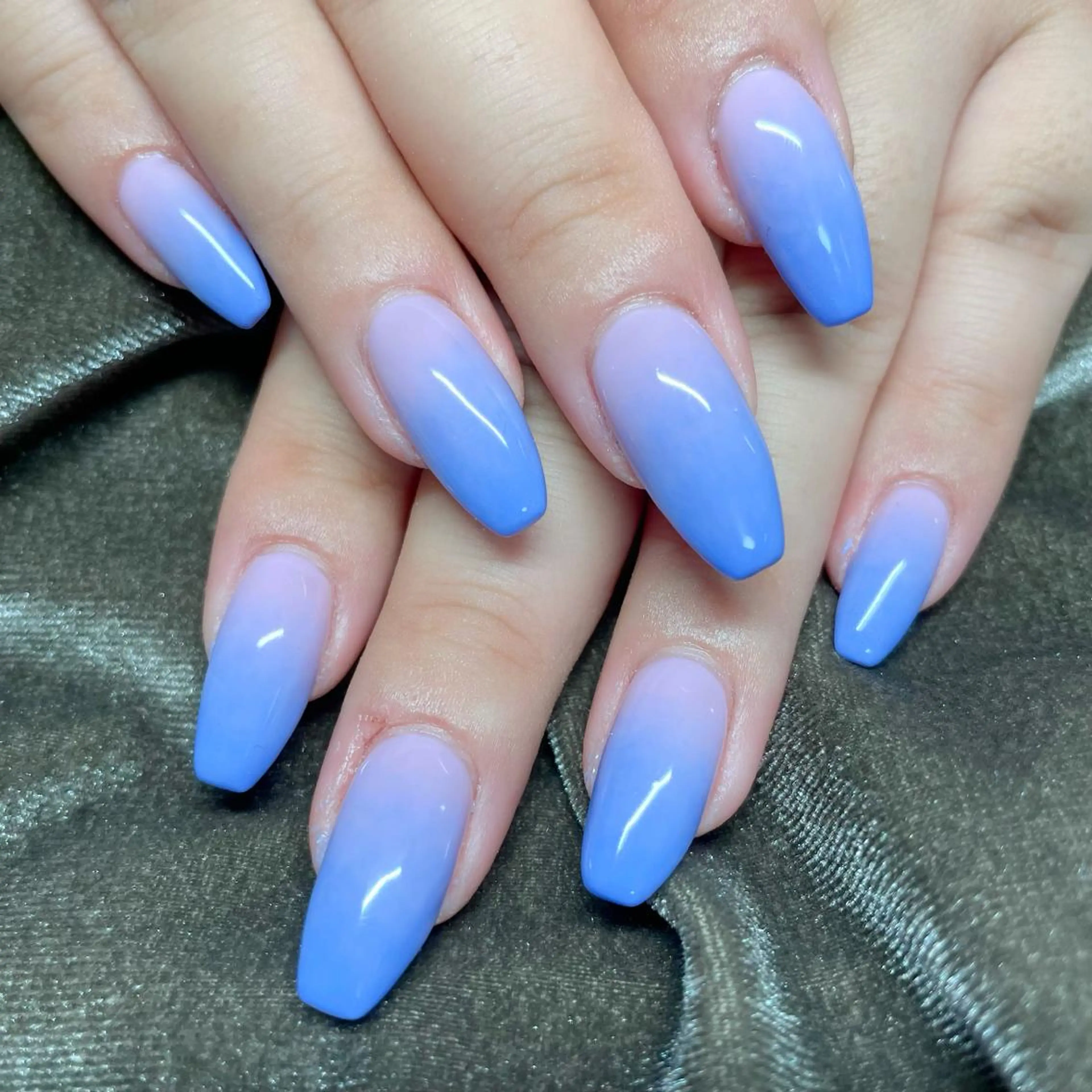 ネイル Beauty Salon amour所属・Seven's / NANAのネイルデザイン