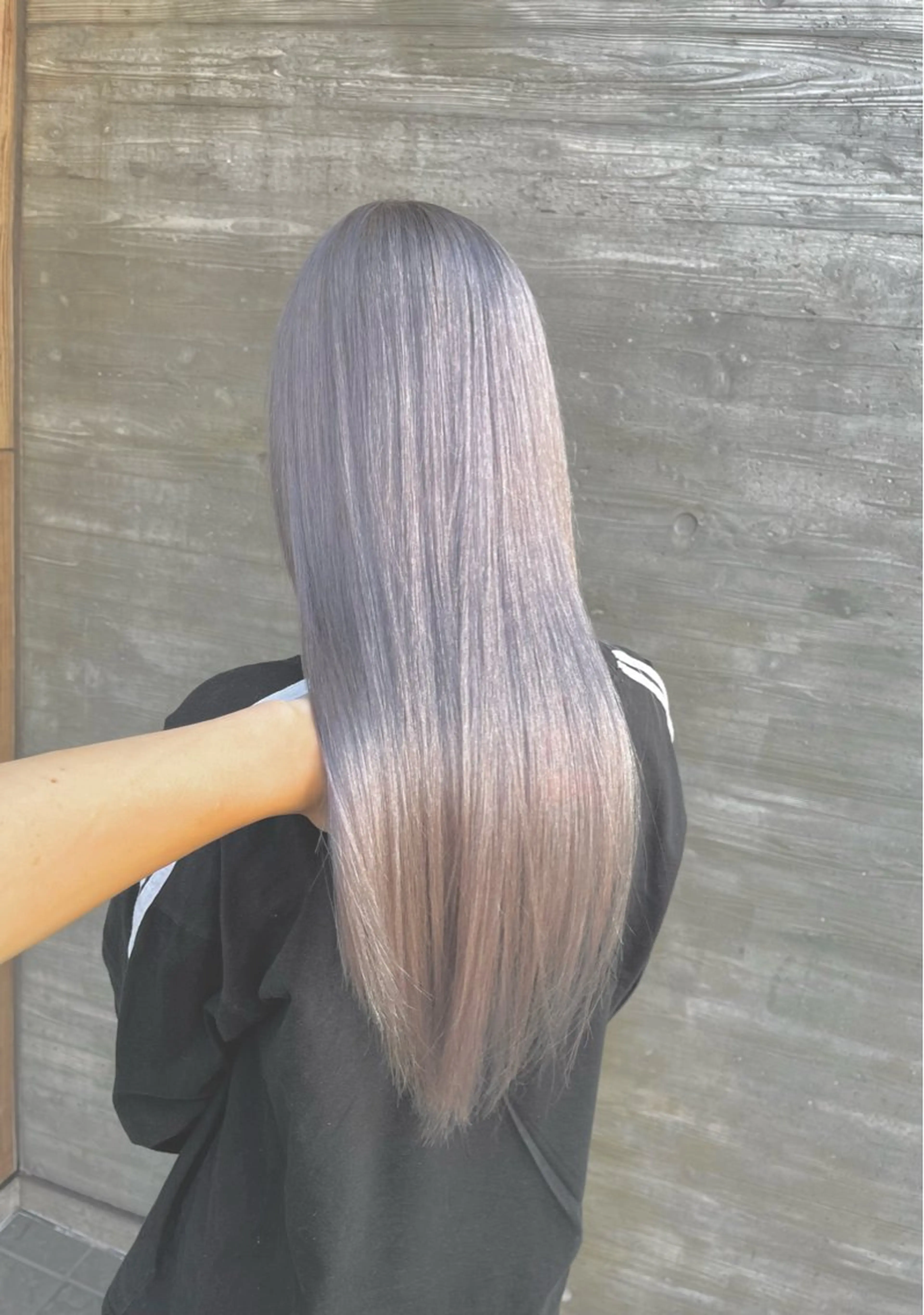 セミロング ヘアカラー ハイトーンカラ ー/小川のヘアスタイル