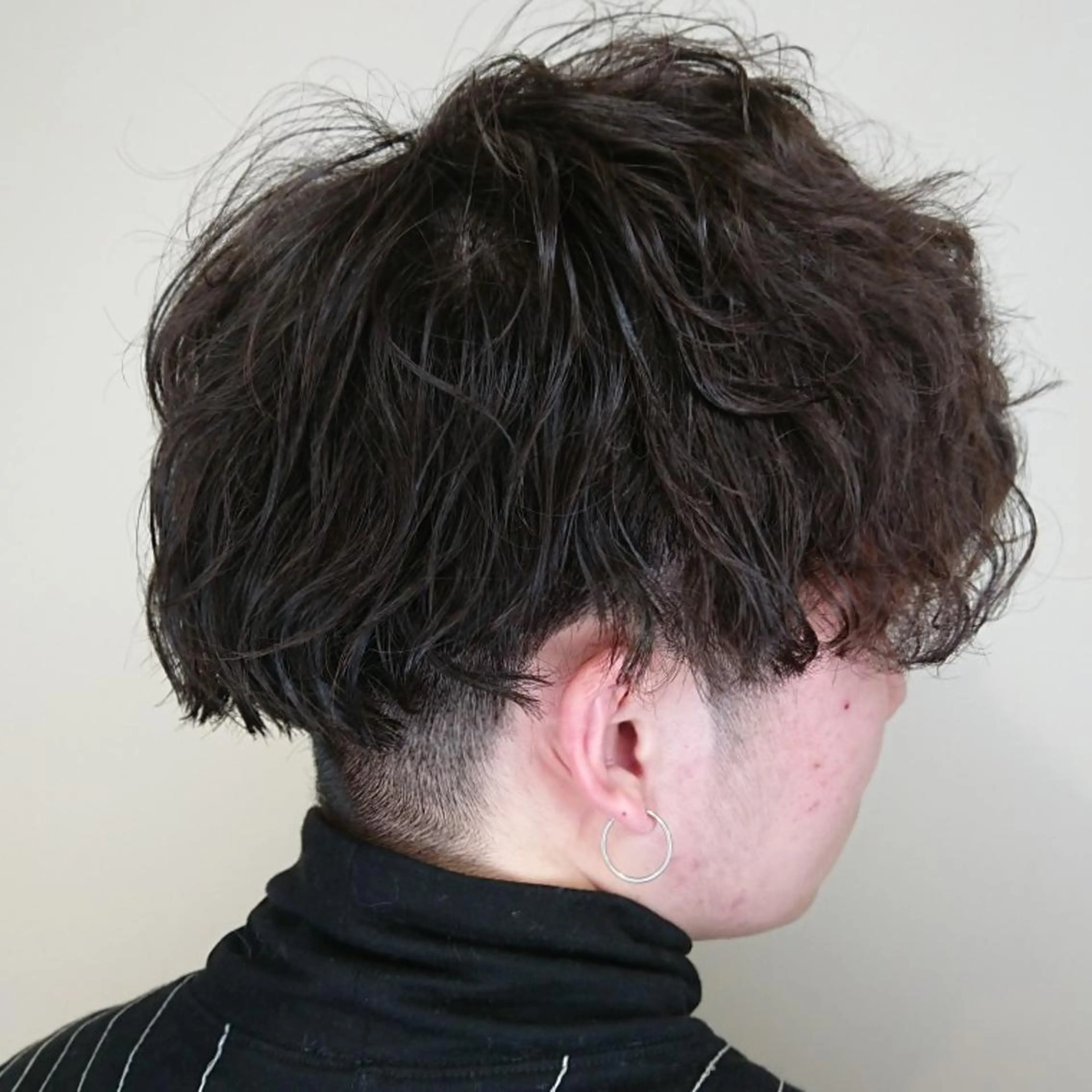 メンズ ブリーチ/ヘアケア/ 艶髪/イギチハルのヘアスタイル