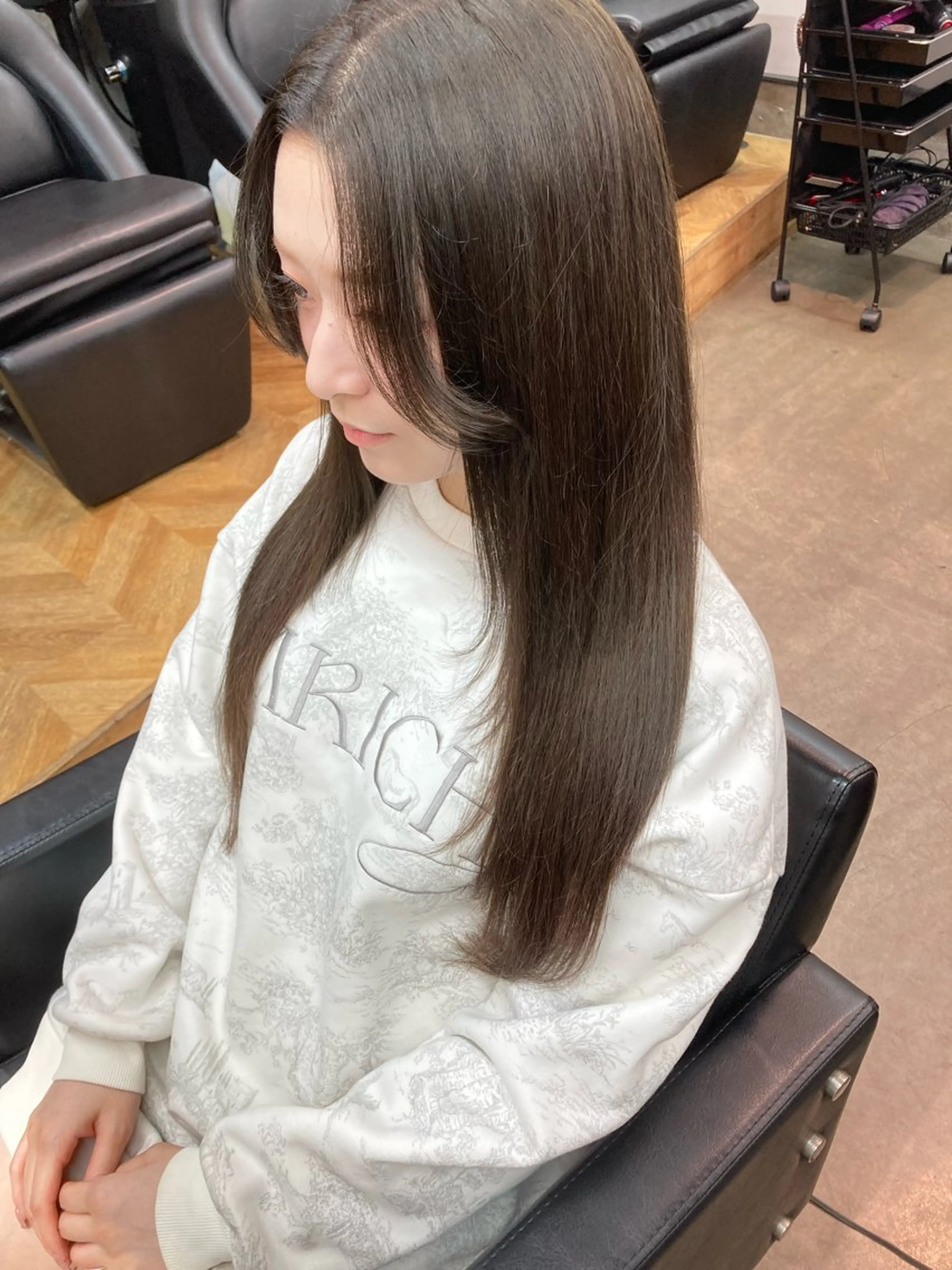 セミロング ✨最安値✨エクステ カラー🌼つきな🌼のヘアスタイル