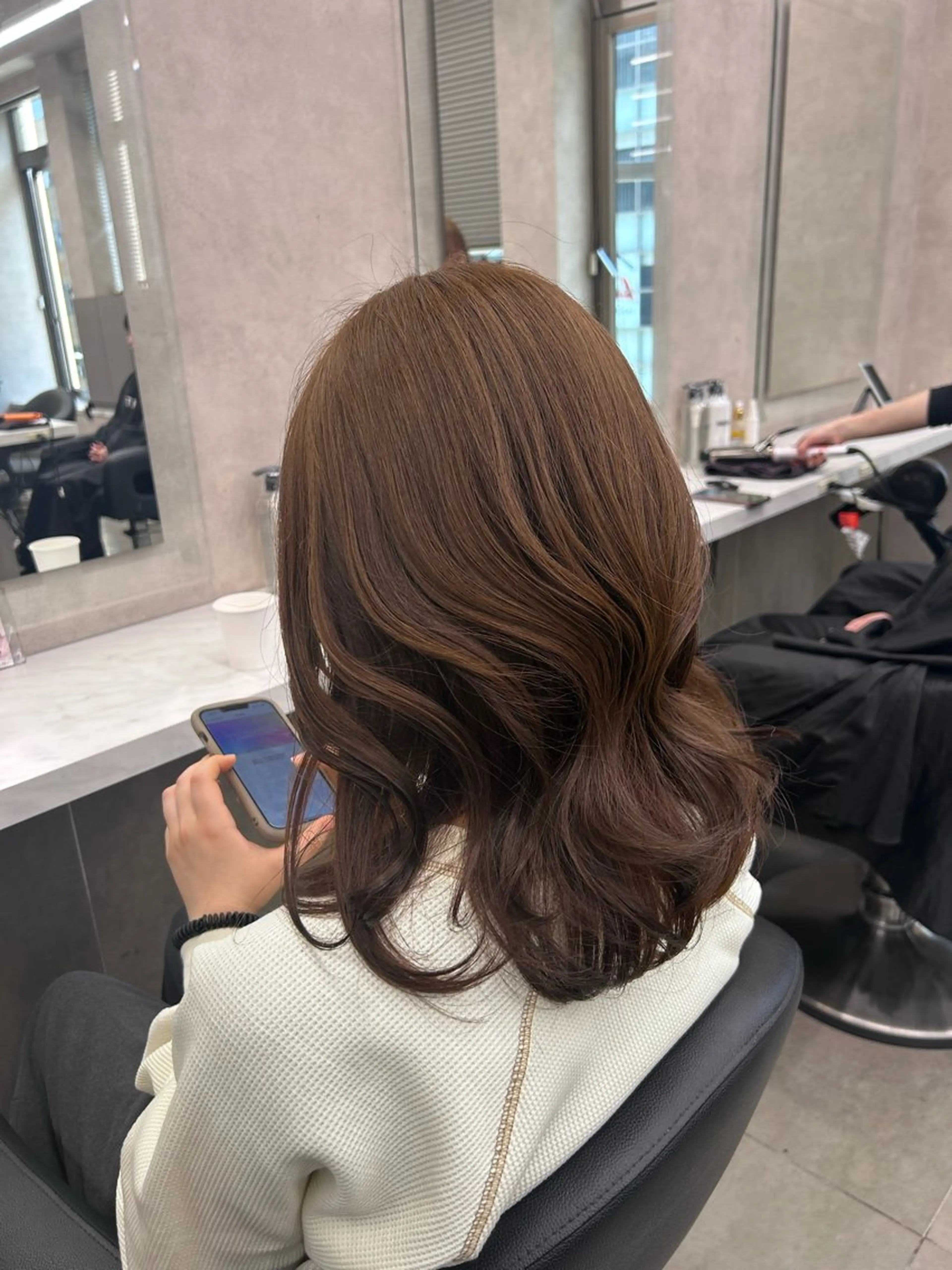 ミディアム カラー パーマ ヘアアレンジ メンズ キッズ ヘアカラー トリートメント ヘアセット ブリーチなしカラー/ ブラウン/レイヤーのヘアスタイル