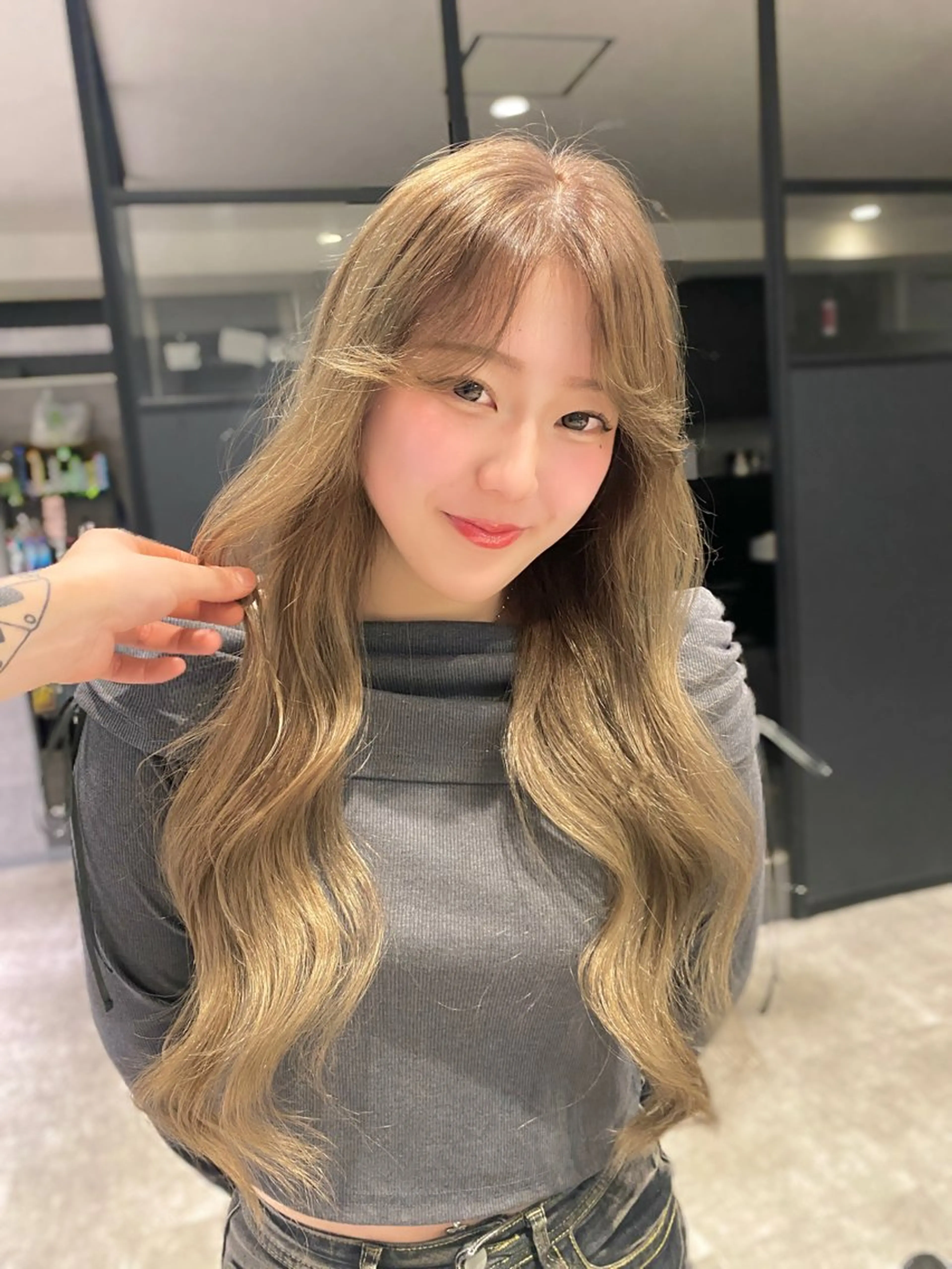 ロング ヘアカラー _WHITE難波店[アンダーバーホワイト]所属・艶カラー/髪質改善 /韓国風/中村嘉秀のヘアスタイル