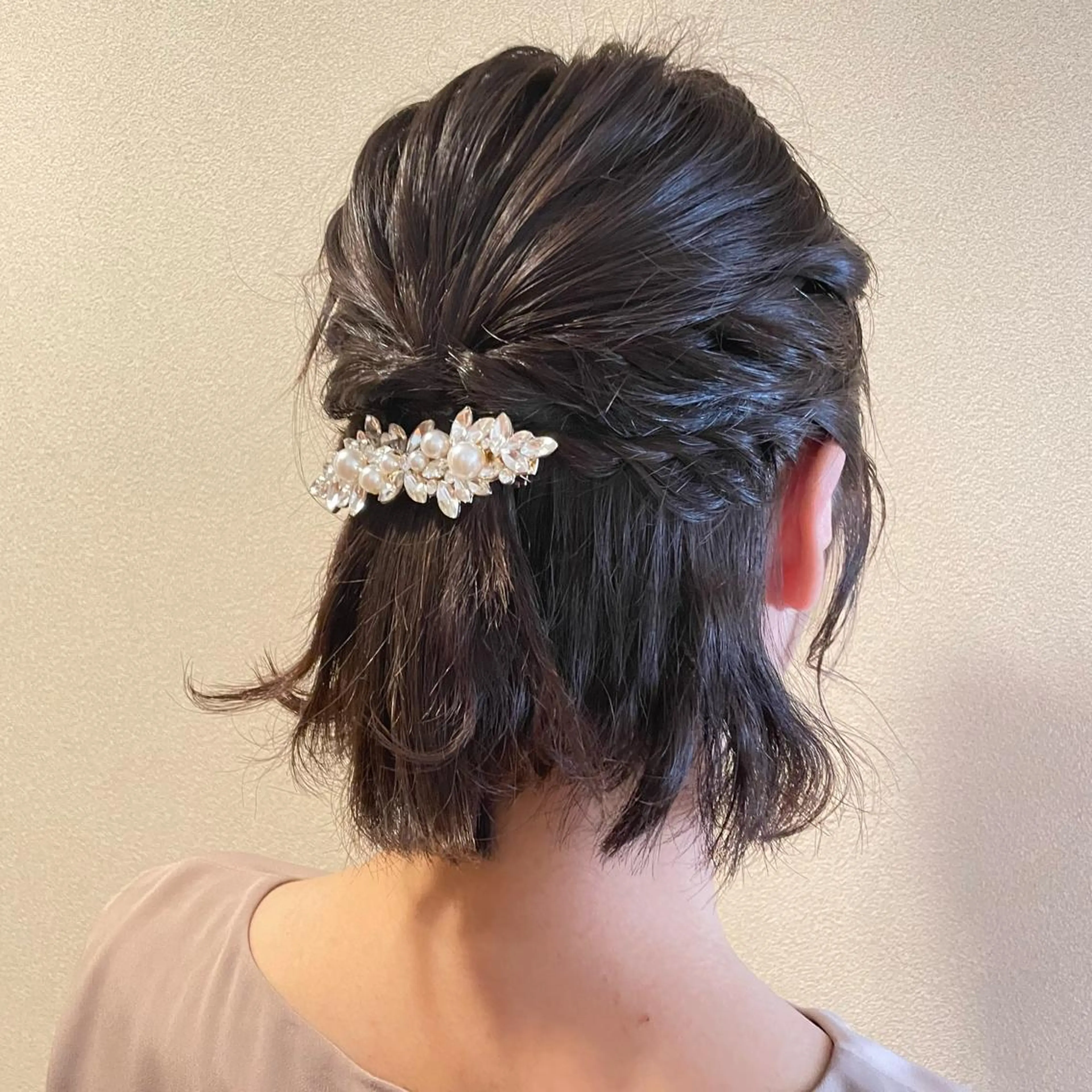 ショート ヘアアレンジ ハーフアップ ショートヘア ヘアセット T Ayaのヘアスタイル