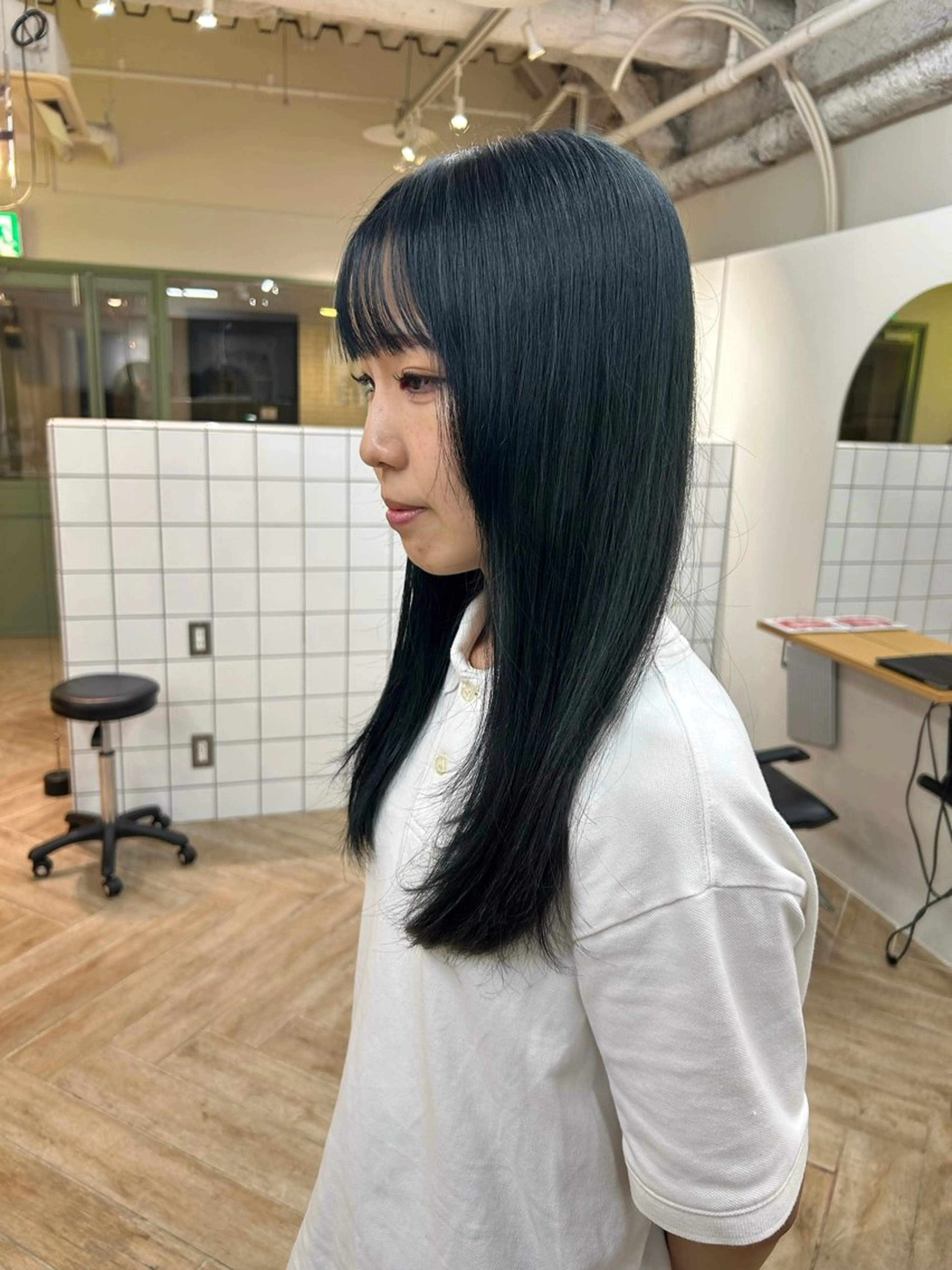 ロング カラー ヘアカラー トリートメント ベージュ/ダブルカラ ー/新潟駅/青柳萌果のヘアスタイル