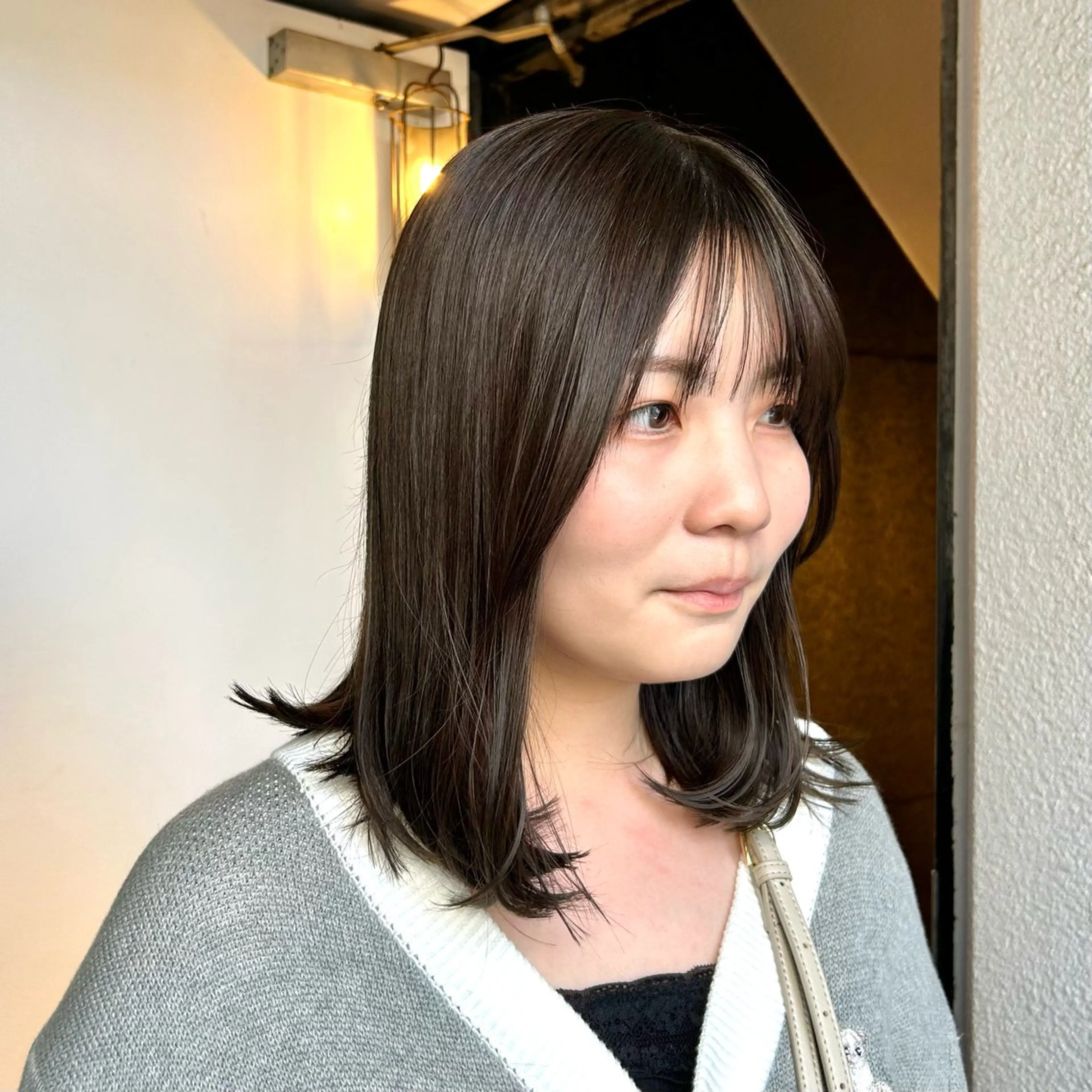 ミディアム カラー écouter所属・ショート/ウルフ ハイトーン/カイセイのヘアスタイル