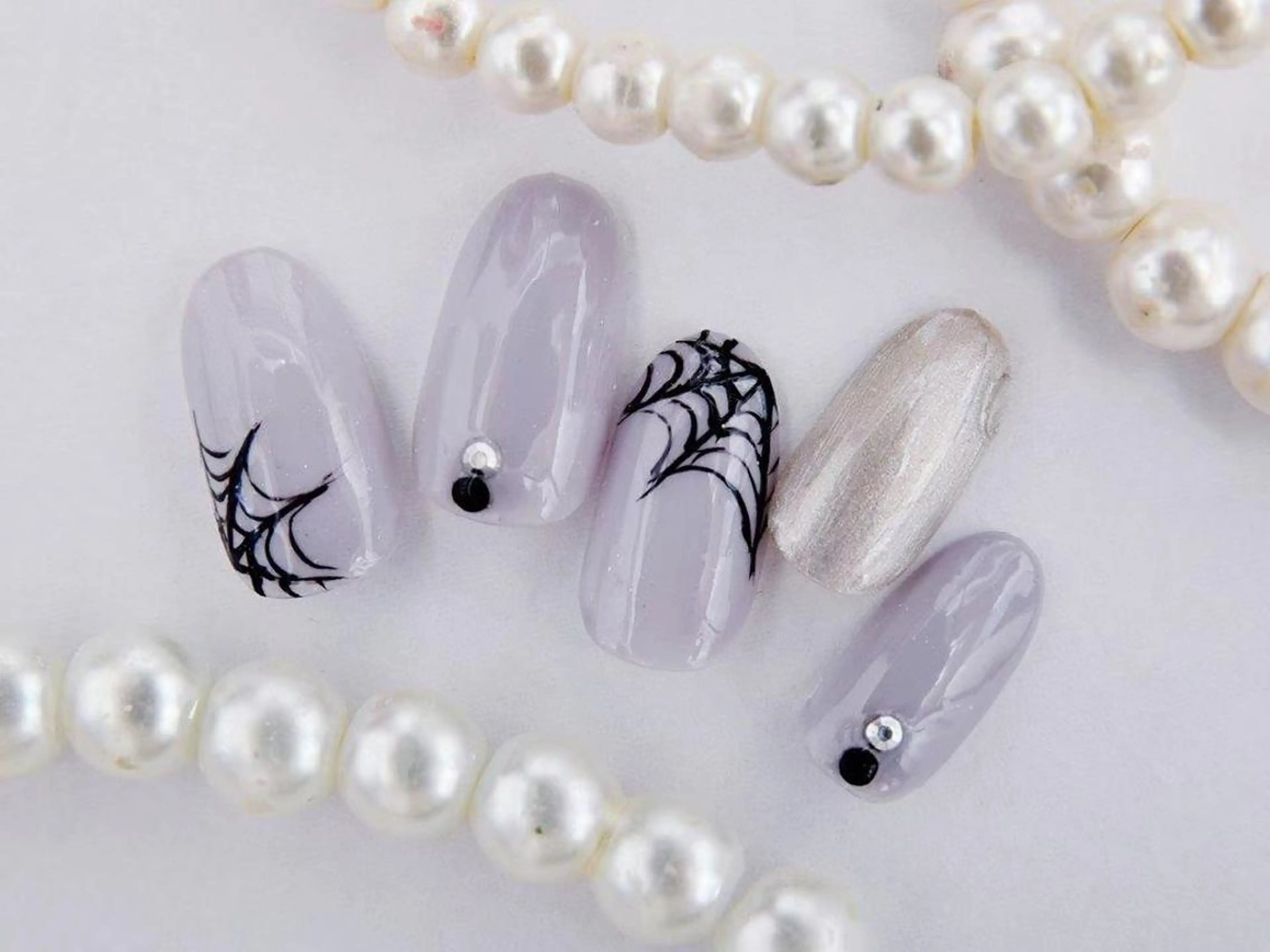 ネイル Tiary Nail Fのネイルデザイン