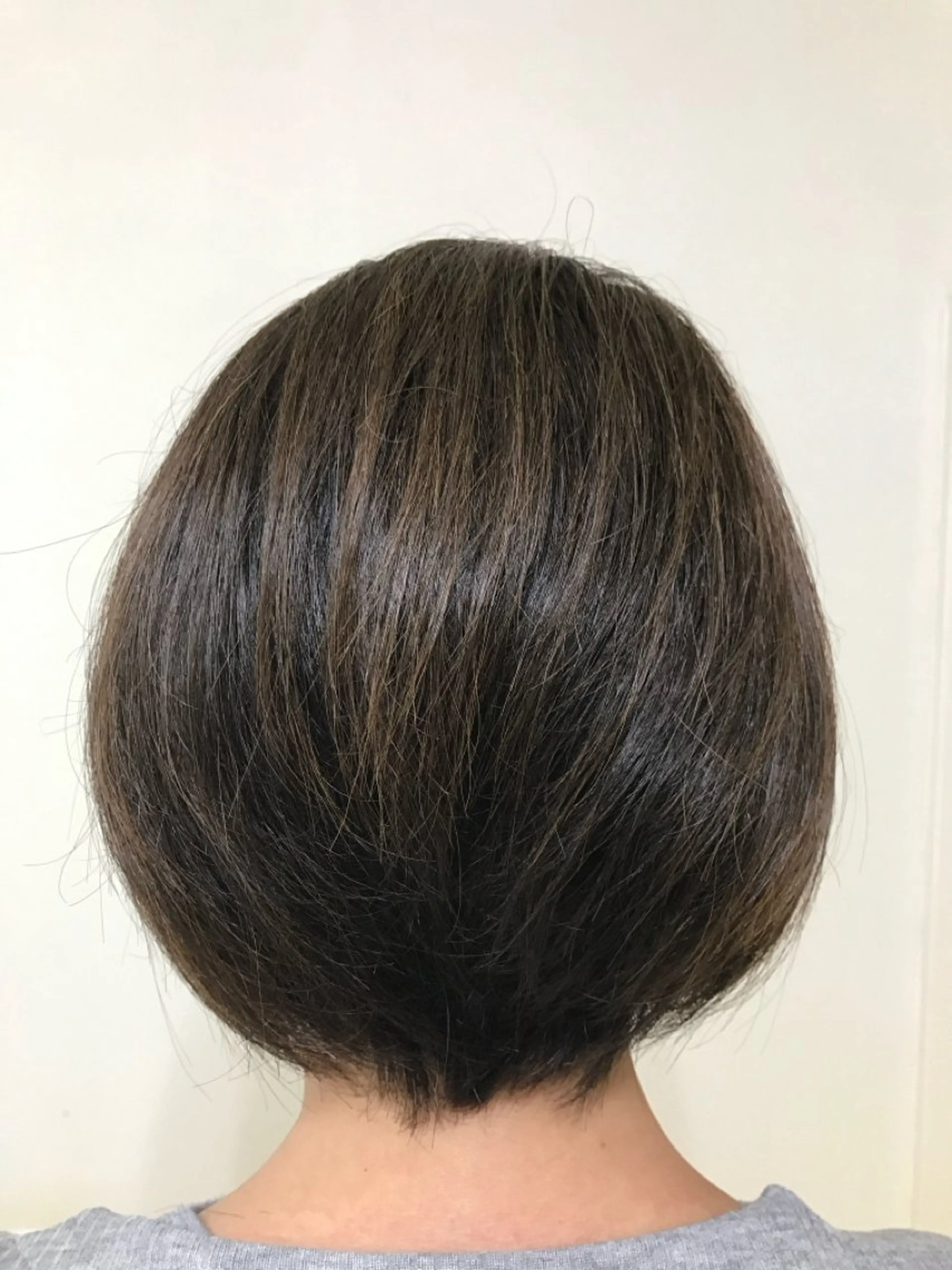 ミディアム カラー 横田 尚登のヘアスタイル