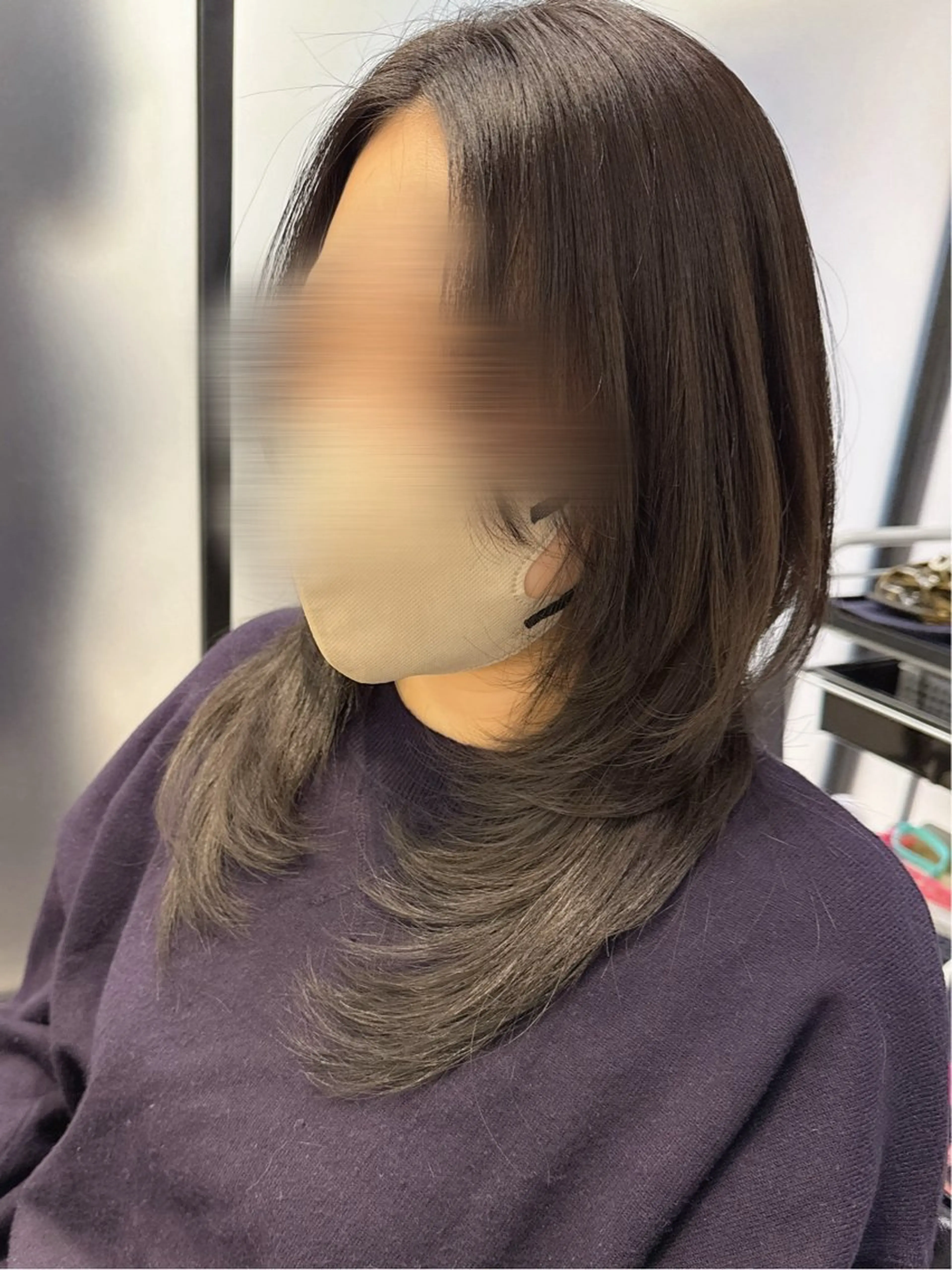 ミディアム レイヤーカット nui所属・ﾚｲﾔｰ.ﾍｱｾｯﾄ 🤍宮本しおりのヘアスタイル