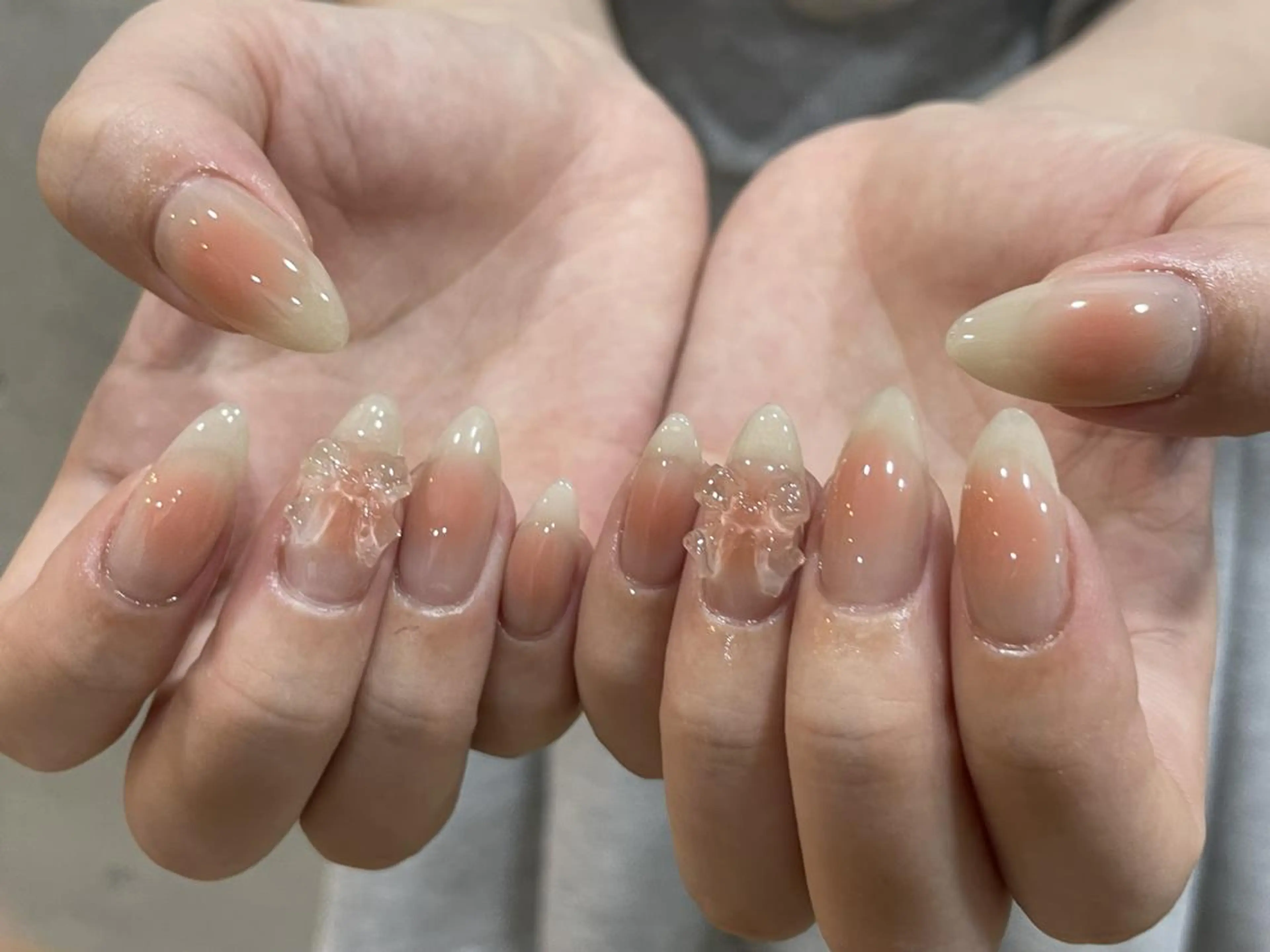 ネイル アートネイル オーロラネイル ガーリー キラキラネイル 韓国ネイル One plus StudioNailのネイルデザイン