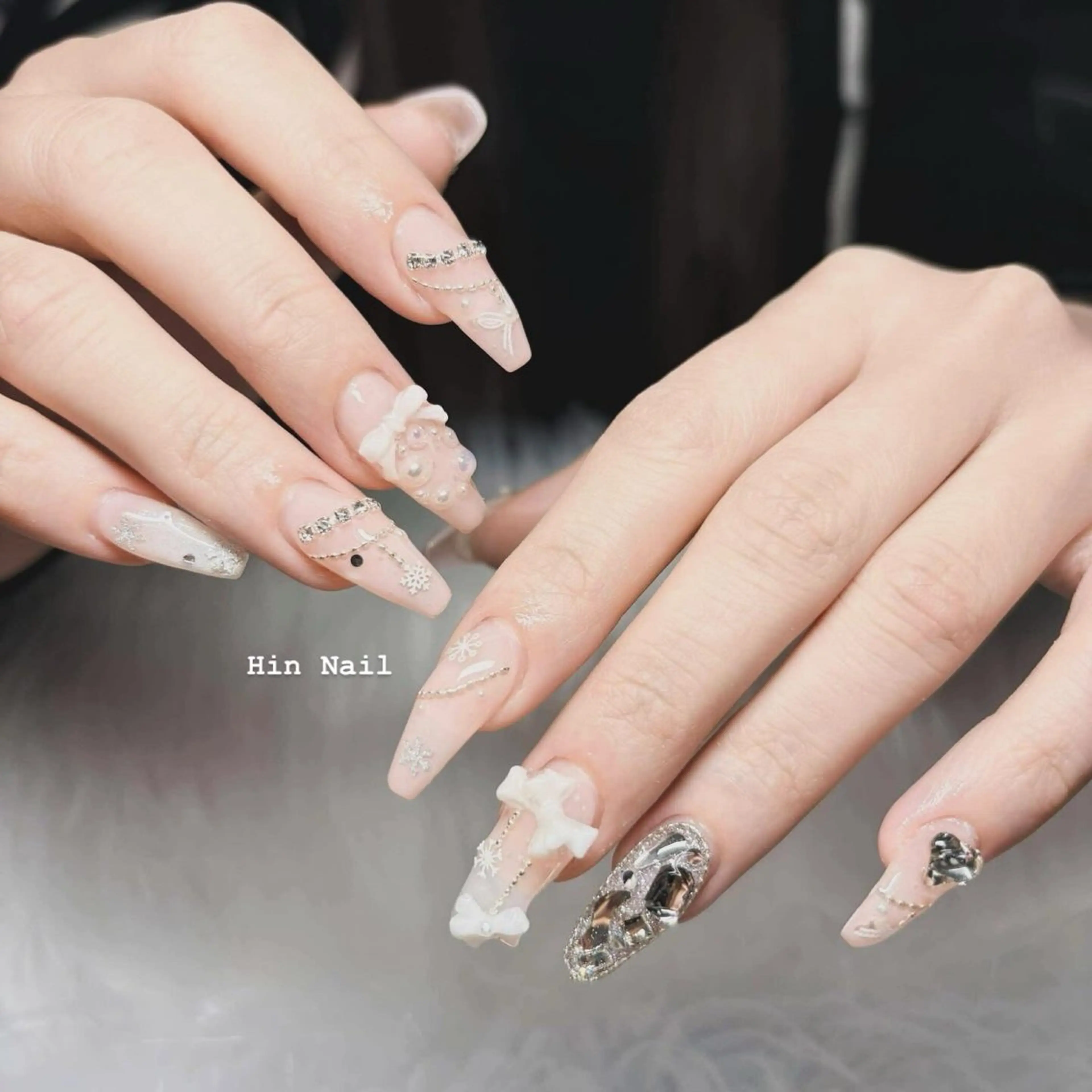 ネイル ハンドネイル HIN NAILのネイルデザイン