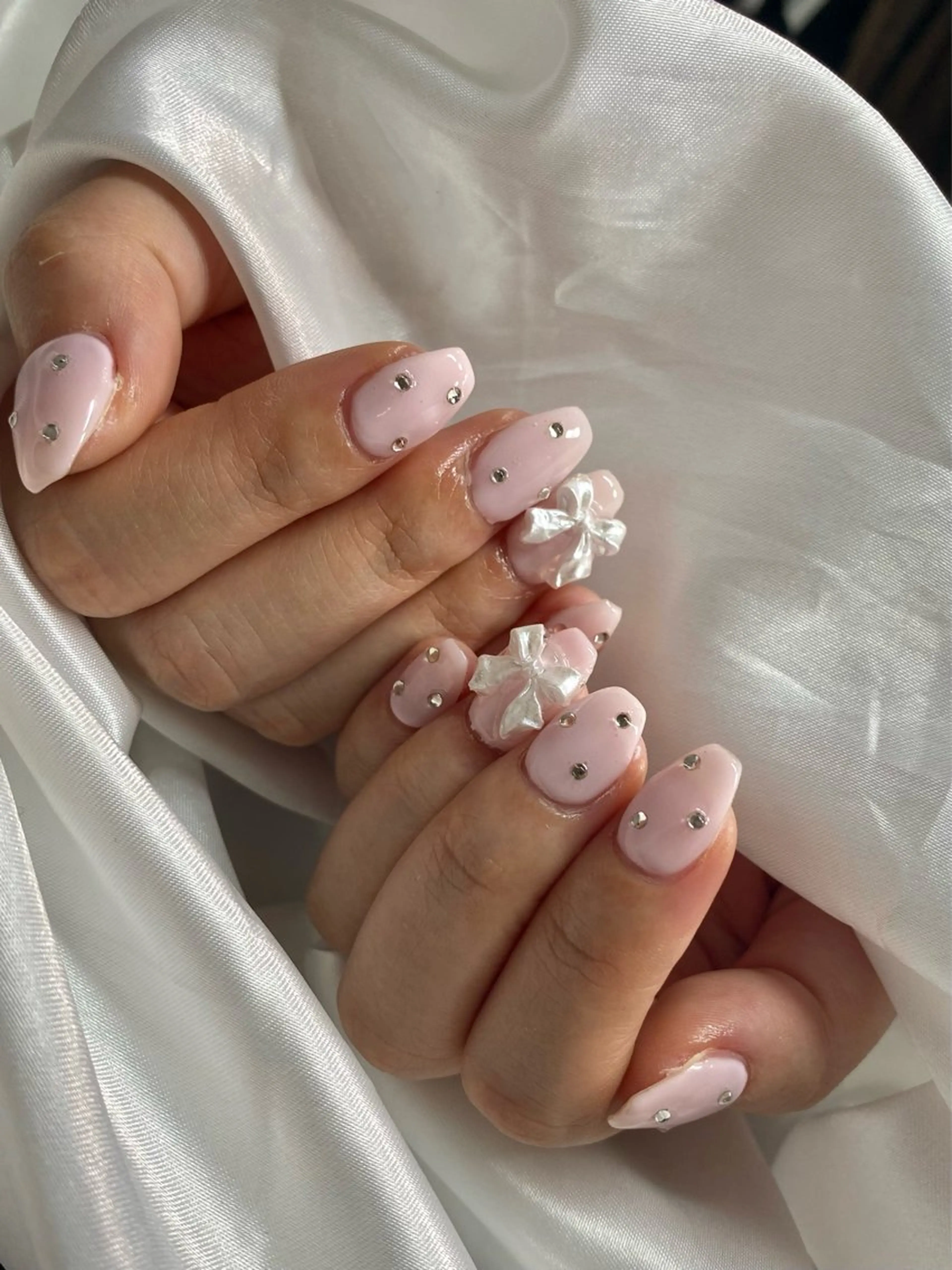 ネイル ハンドネイル デコパーツが得意♪ ネイル/眉毛/エステの眉毛・アイブロウイメージ