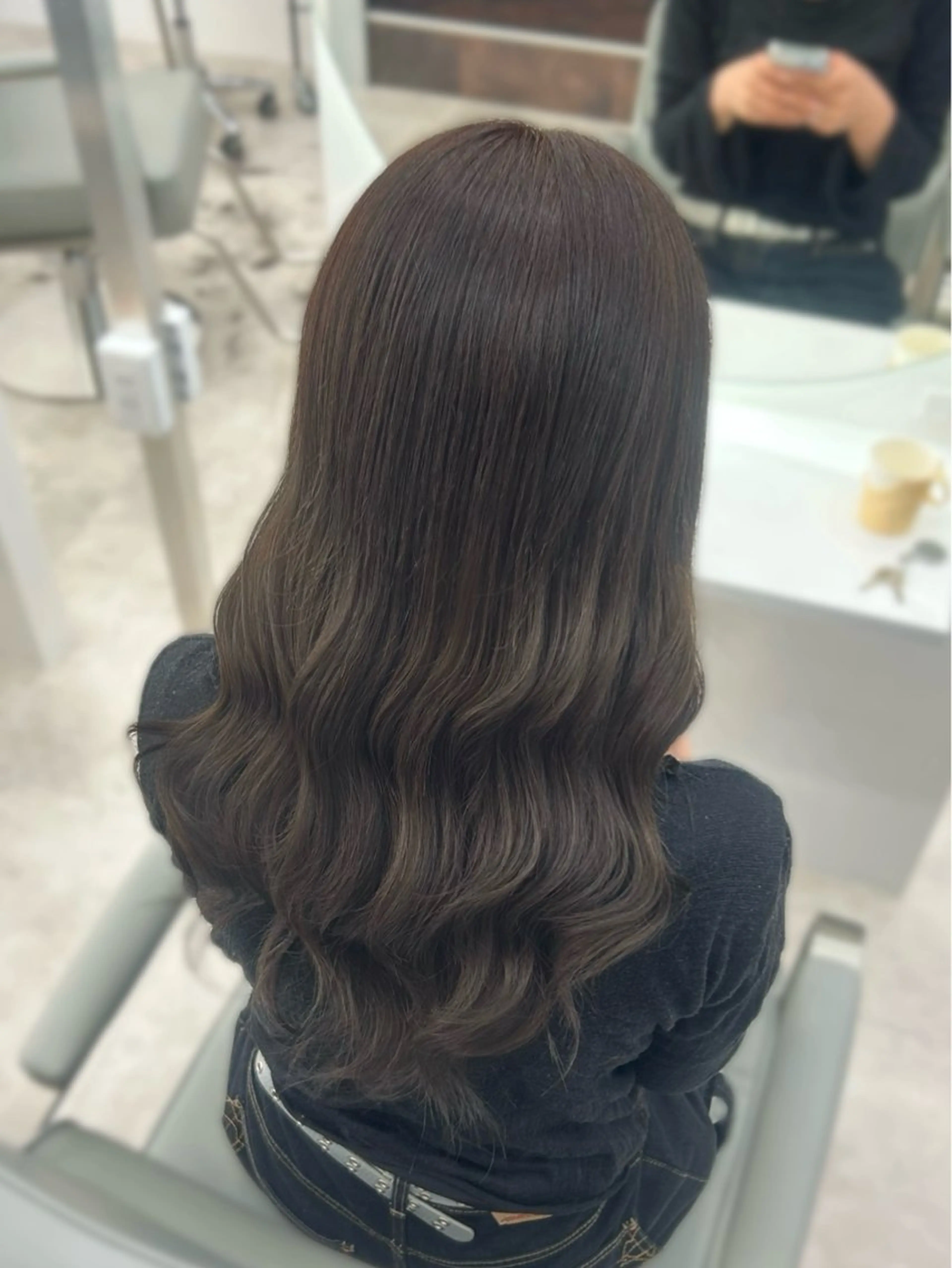 ロング カラー ヘアカラー トリートメント 武田 唯来のヘアスタイル