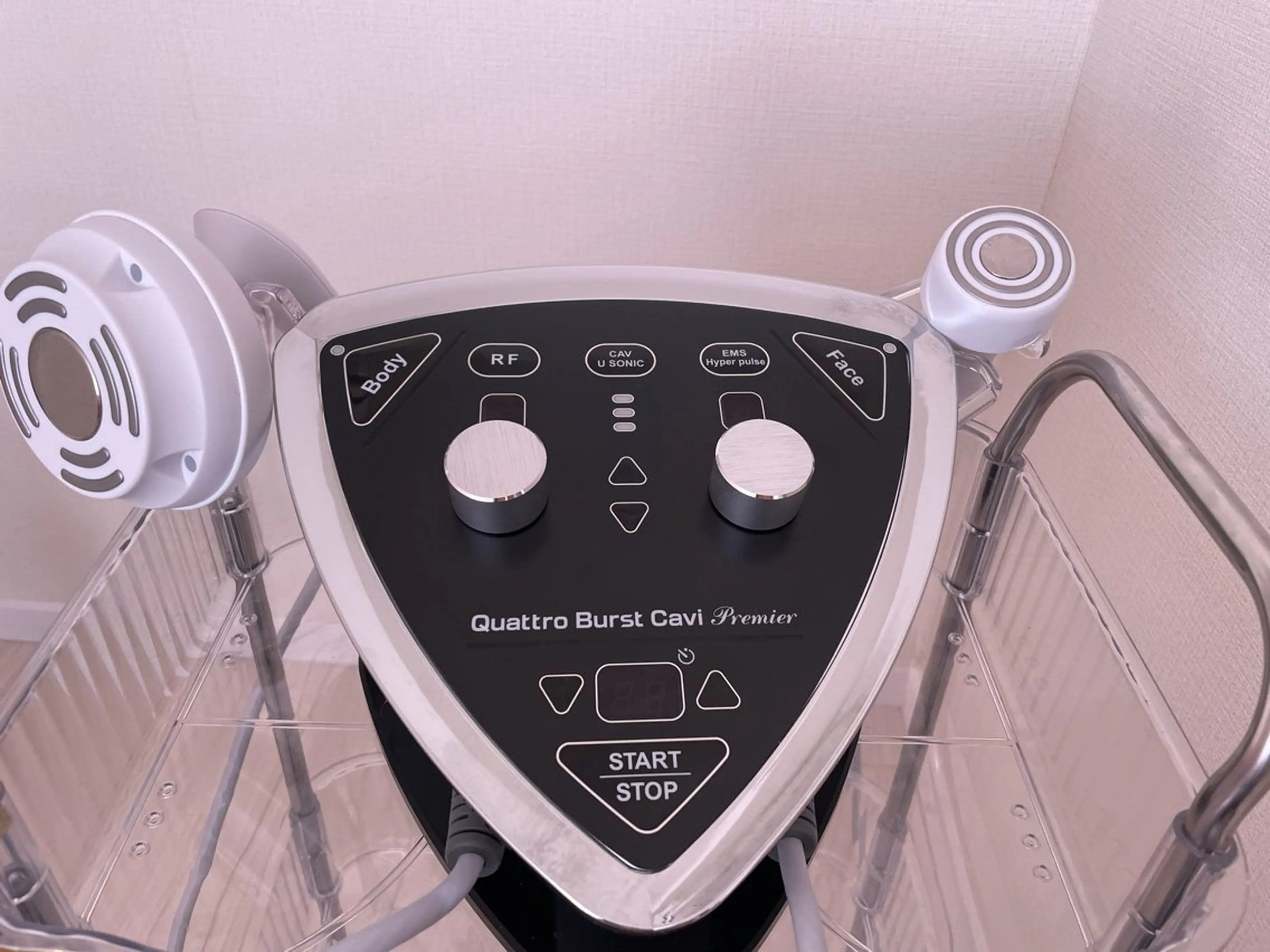 小顔コルギお試しコース 15000円小顔コルギ&マシン60分 現金払いのみの写真