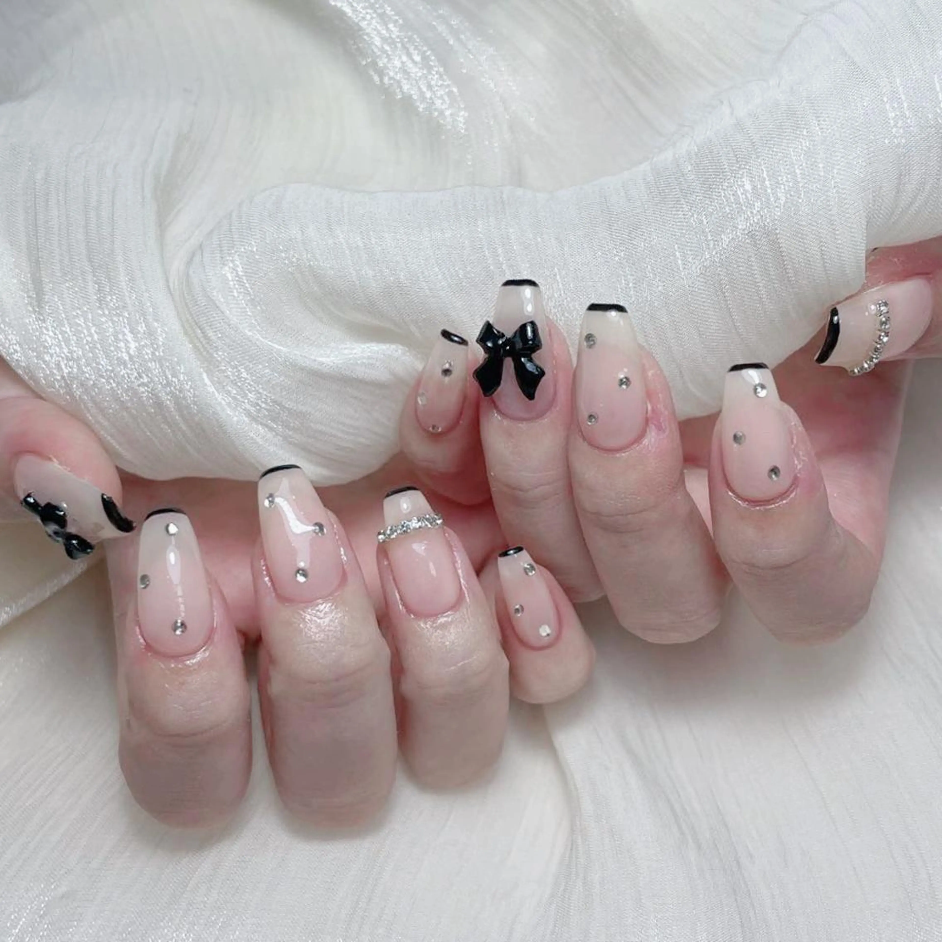 ネイル アートネイル オーロラネイル フラッシュネイル ガーリー キラキラネイル ハンドネイル Diamond NAIL💝のネイルデザイン