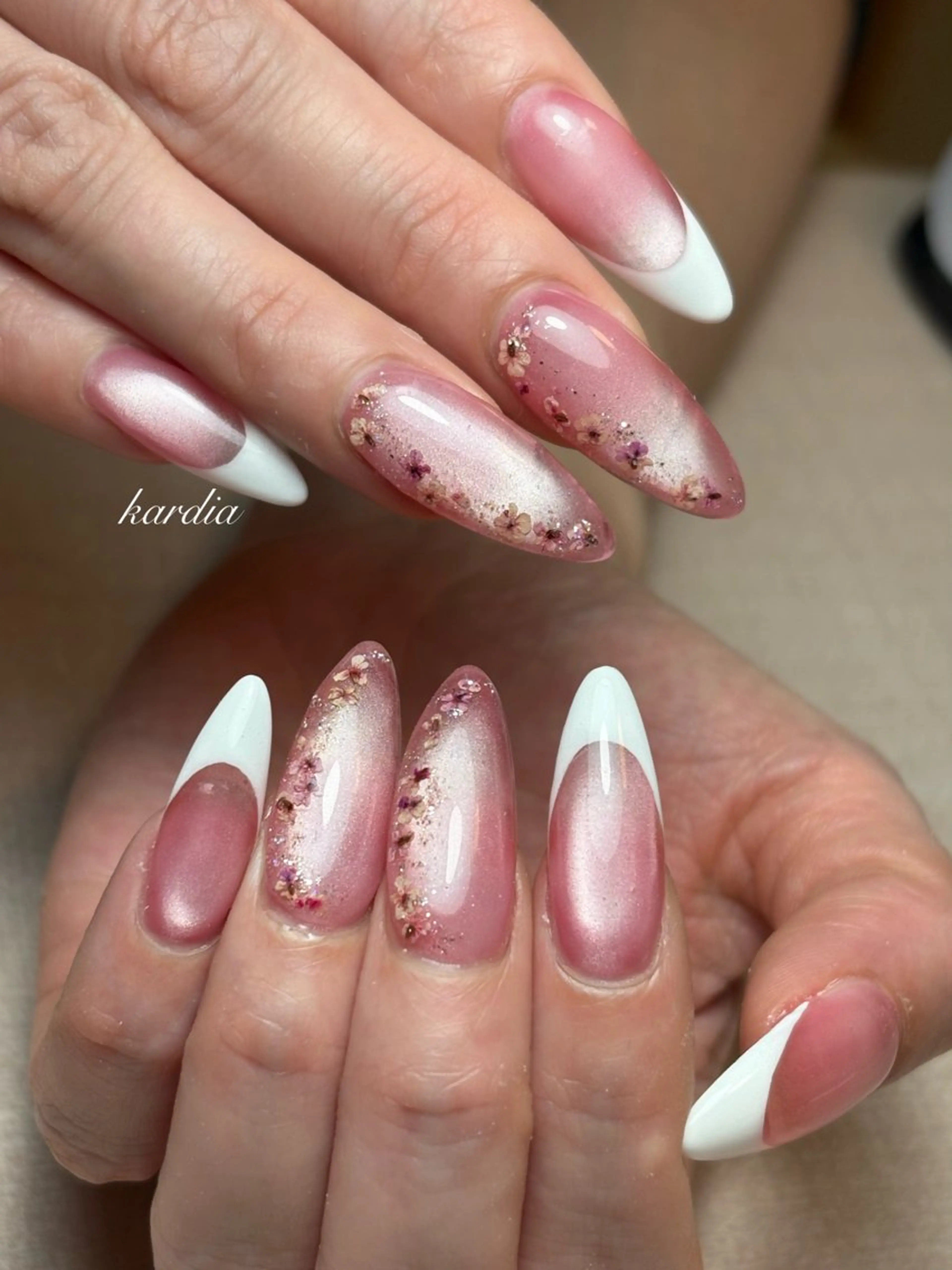 ネイル ハンドネイル καρδιά -ｶﾙﾃﾞｨｱ-のネイルデザイン