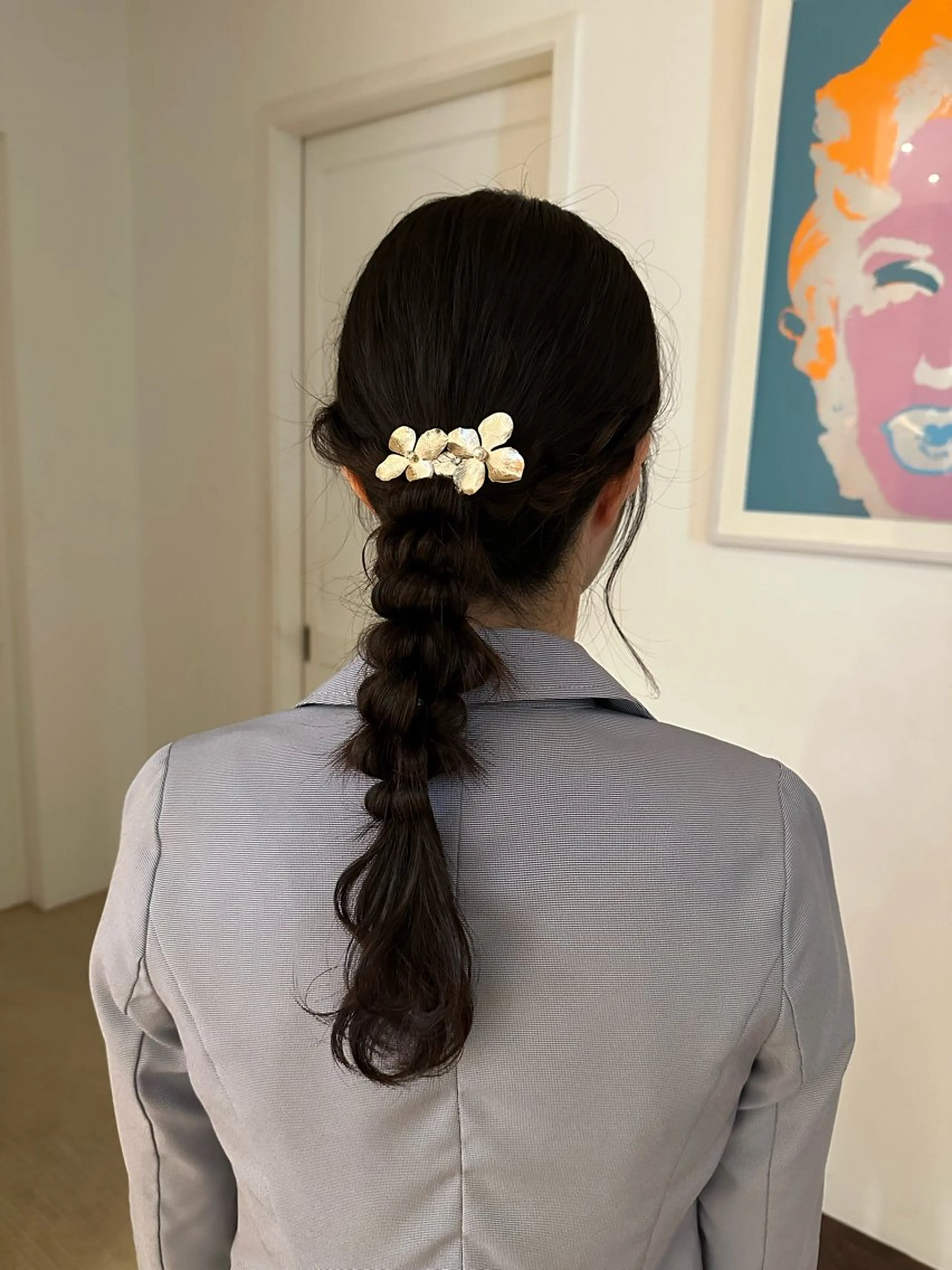 ミディアム 美 海のヘアスタイル