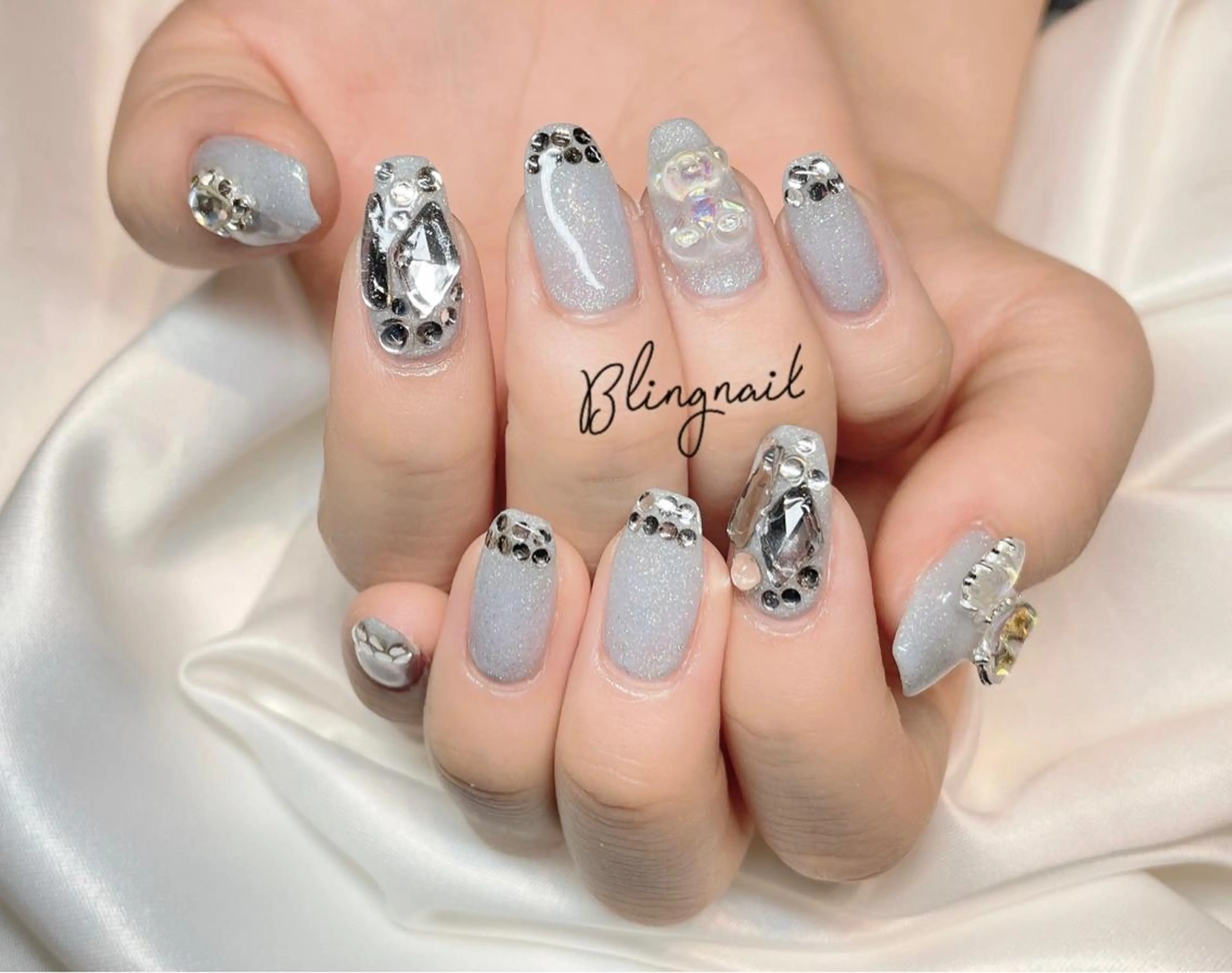 ネイル 23時まで❤︎韓国、 ワンホンネイルのネイルデザイン