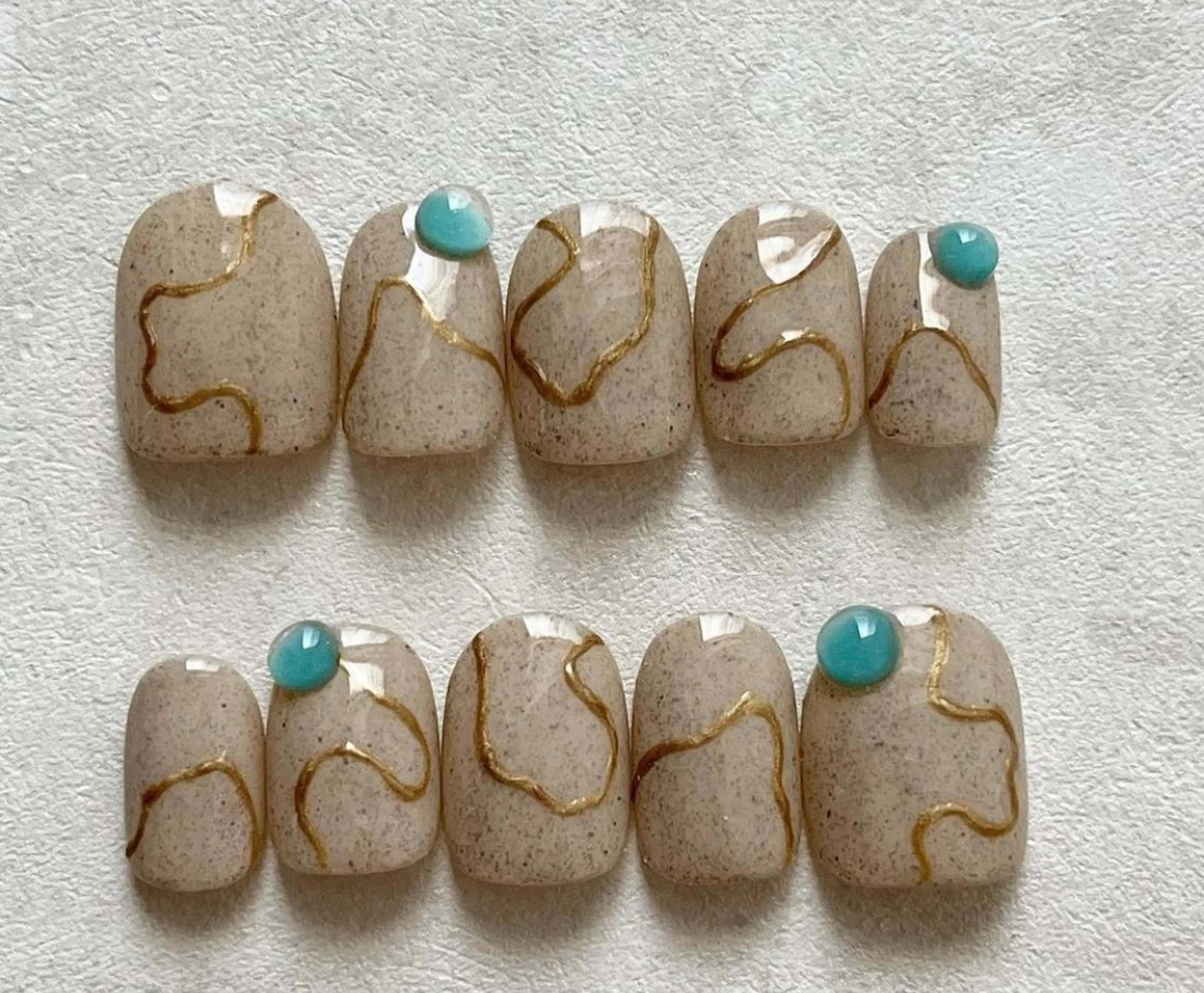 ネイル クリアネイル 長さ出し フットネイル フレンチネイル ジェルネイル 大塚眉毛|ハンドケア |肌管理の眉毛・アイブロウイメージ