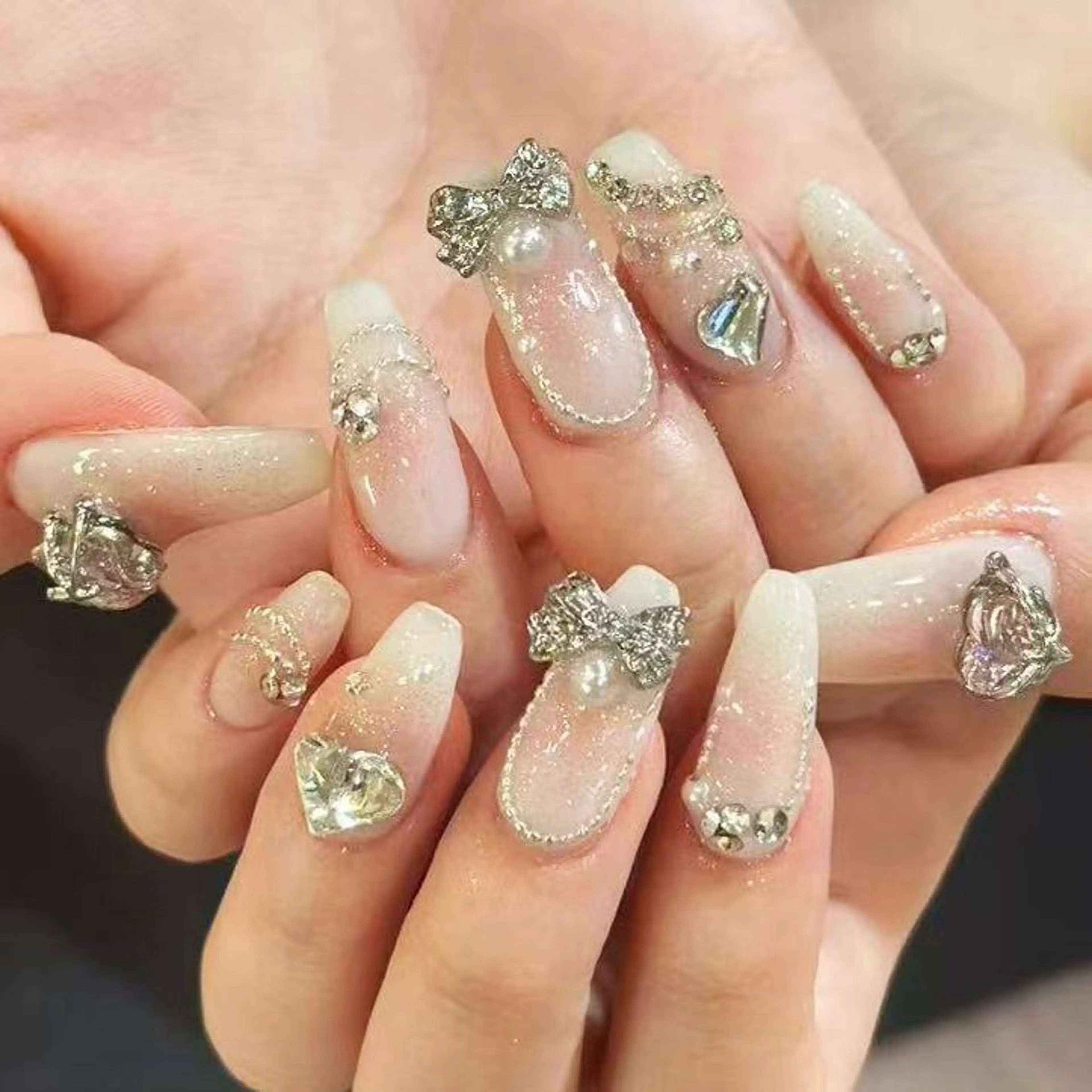 ネイル ハンドネイル NINI Monster🌟のネイルデザイン