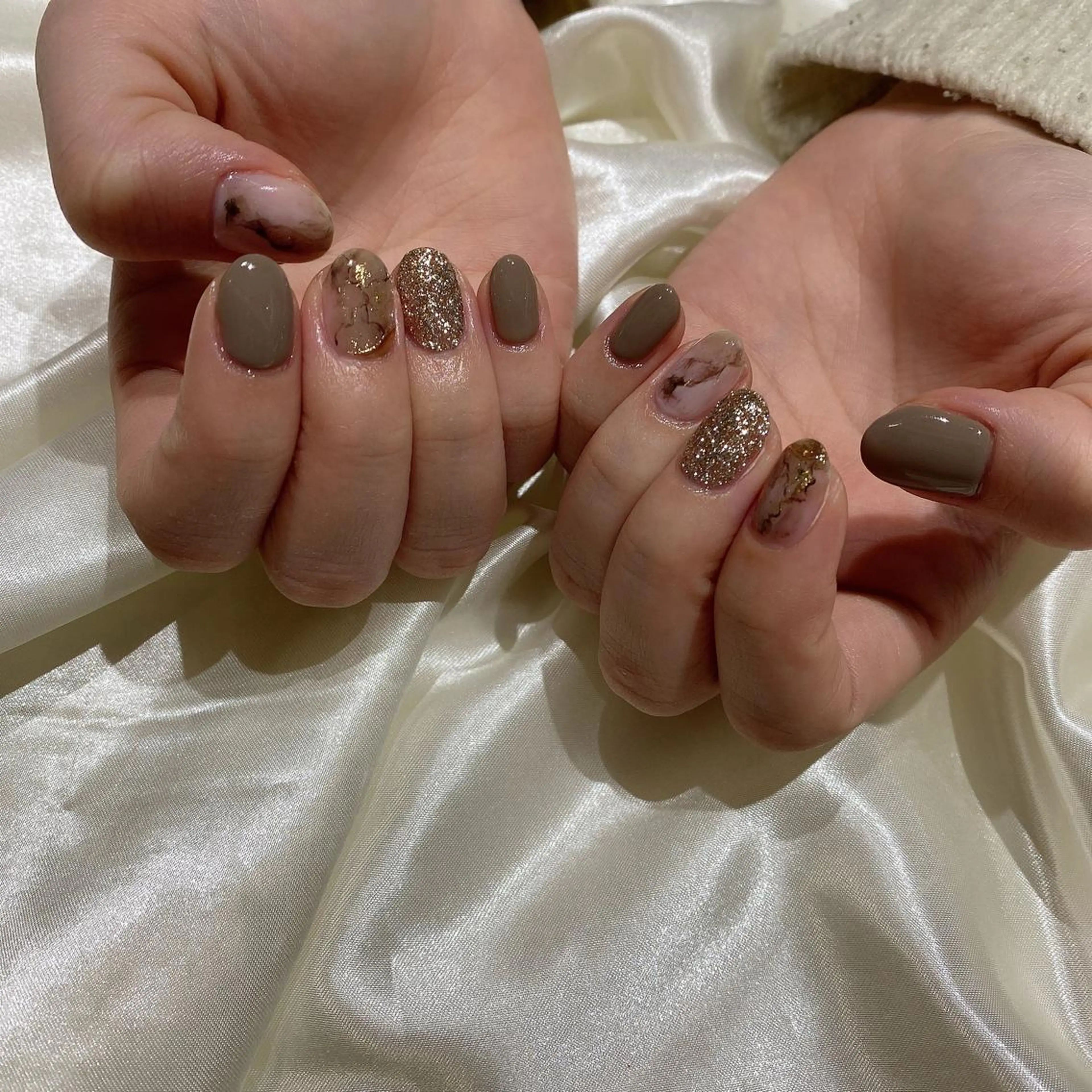 ネイル ハンドネイル 西岡 杏のネイルデザイン