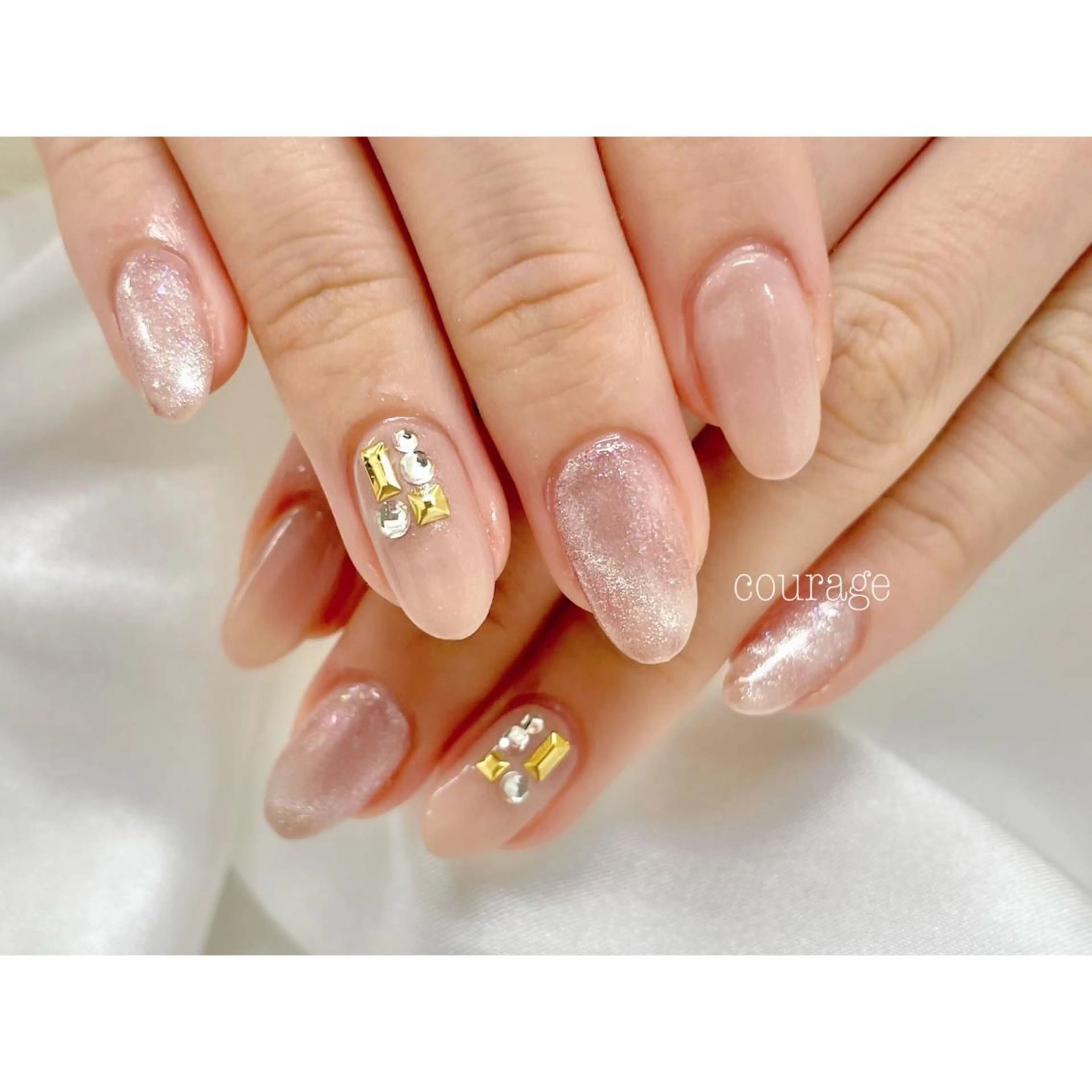 ネイル マグネットネイル ハンドネイル ネイルサロンcourage所属・ネイルサロン courageのネイルデザイン
