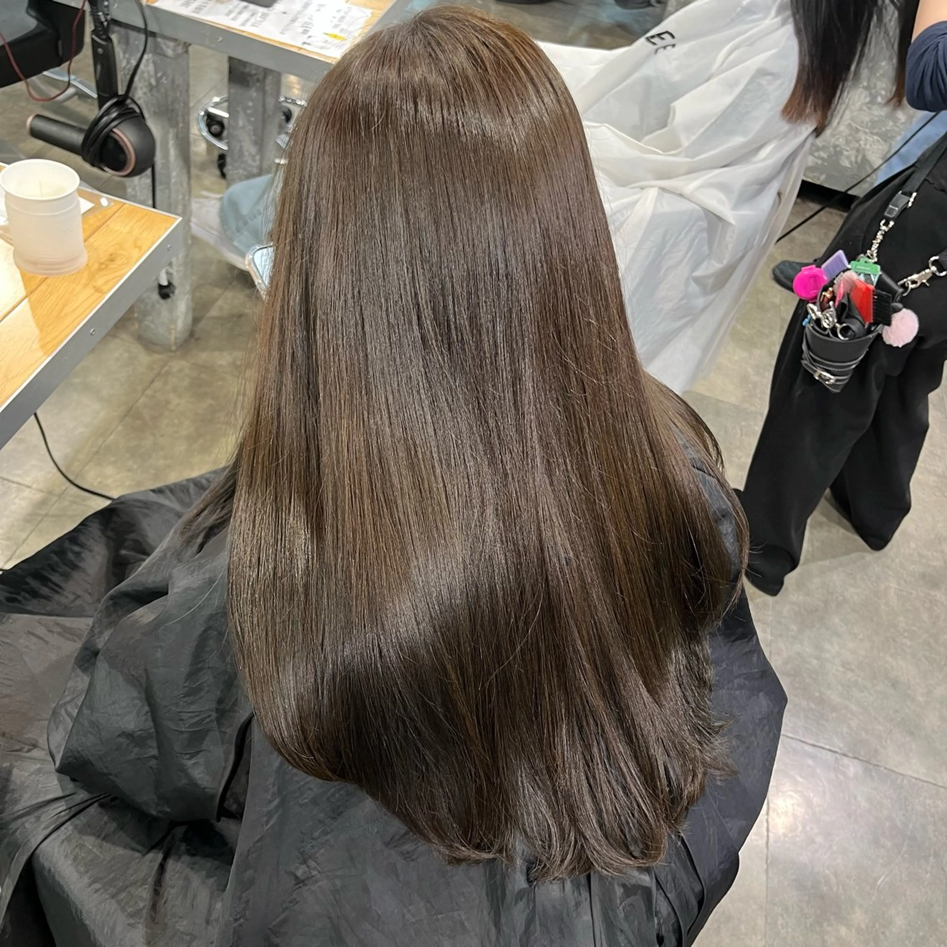 【ミニモ学割】🩶この冬やりたい🩶上品さのあるオリーブベージュカラー🩶ブリーチなしダブルカラー🩶の写真