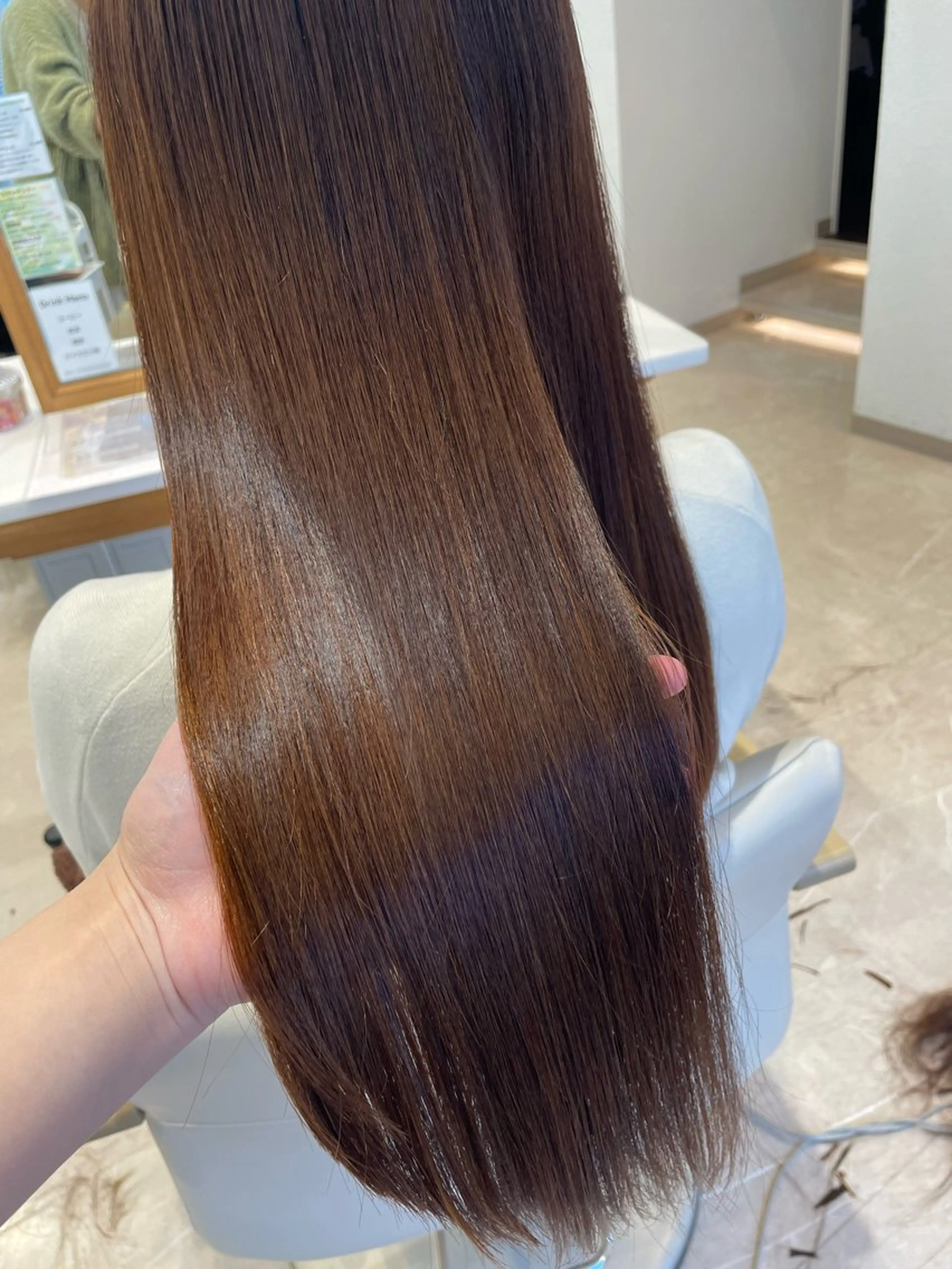 ロング 髪質改善 トリートメント 酸性ストレート カット 縮毛矯正 ヘッドスパ／透明感 カラー伊藤 千尋のヘアスタイル