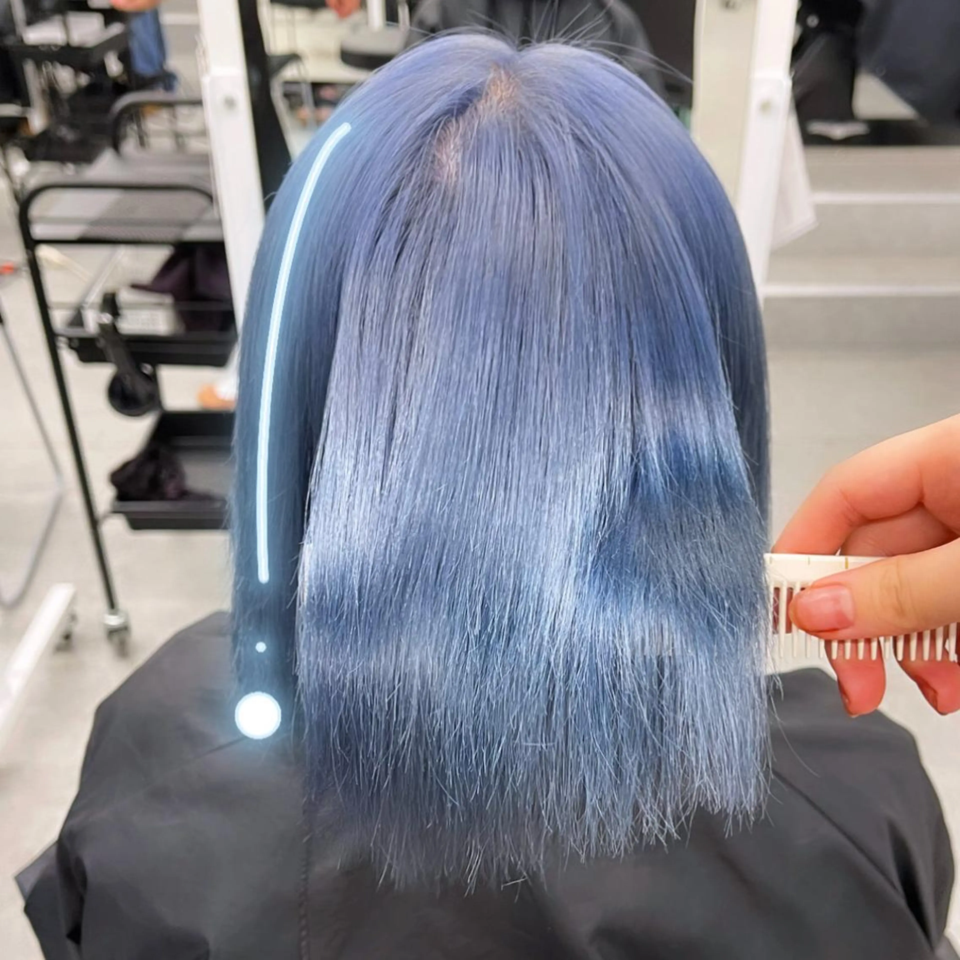 ロング カラー 𝘳𝘺𝘰𝘬𝘢 髪質改善／ブリーチのヘアスタイル