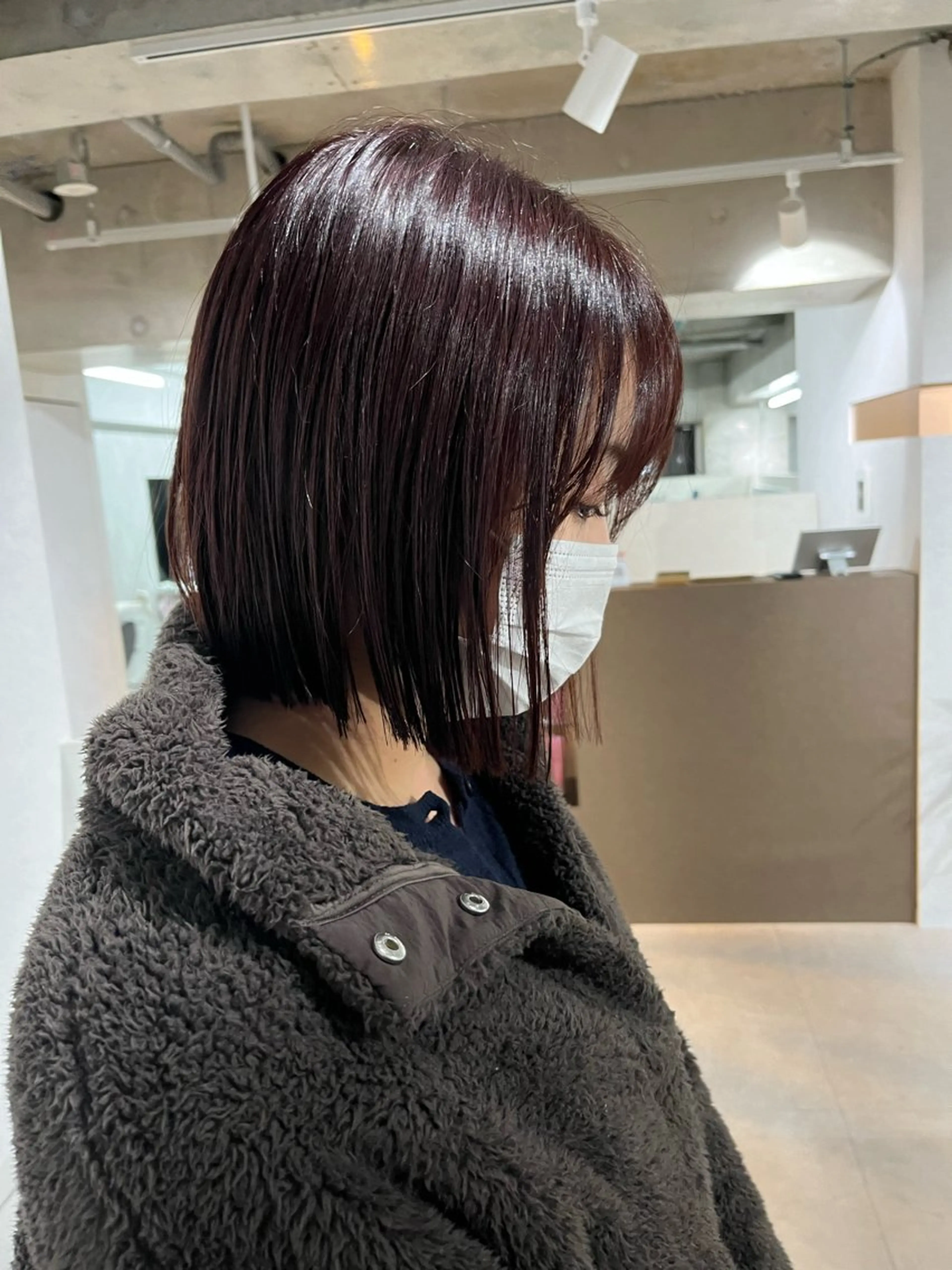 ミディアム カラー ブラウンカラー カシス anon Loemのヘアスタイル