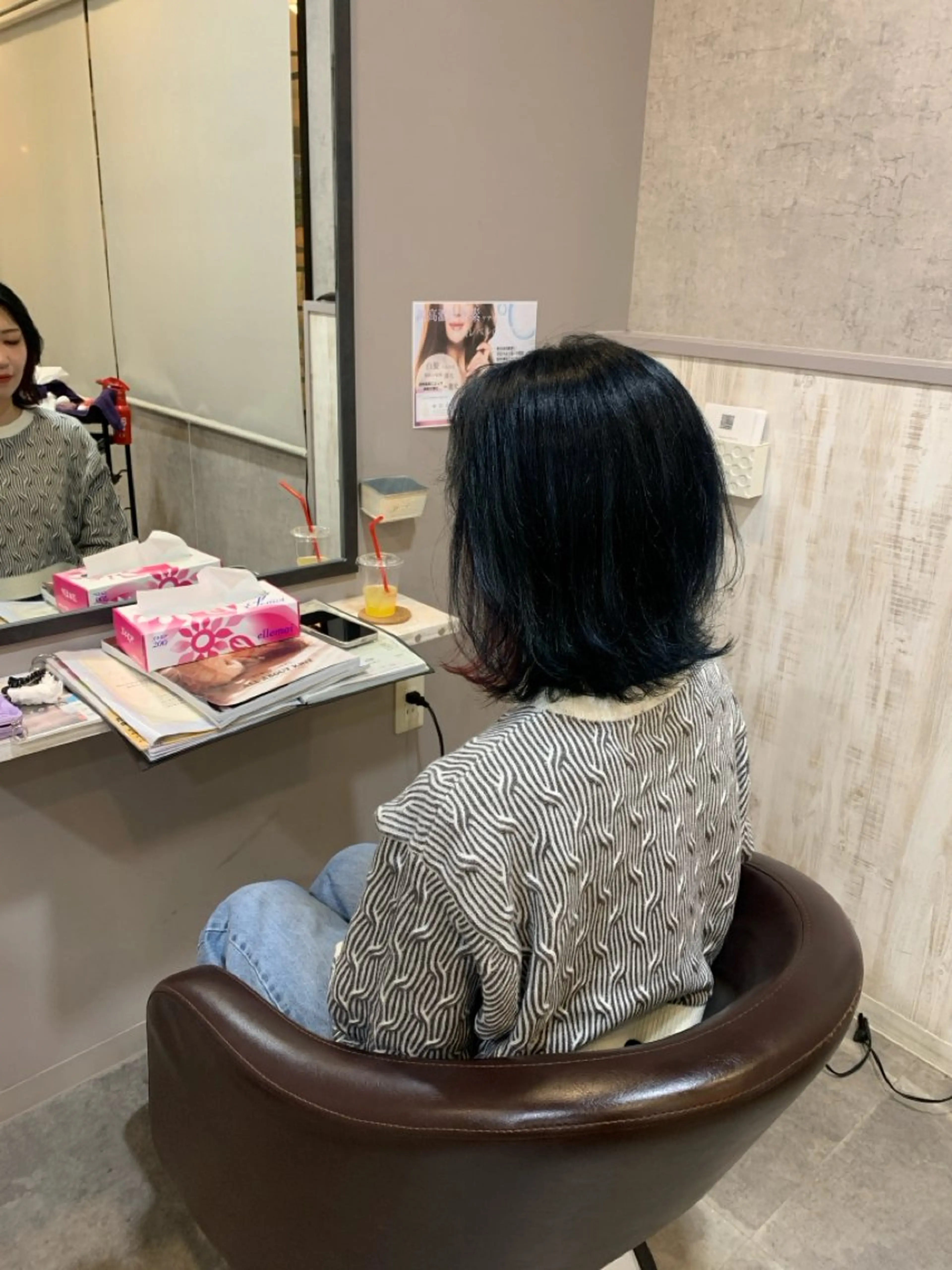 ミディアム カラー レイヤーカット 西宮北口/みなみのヘアスタイル