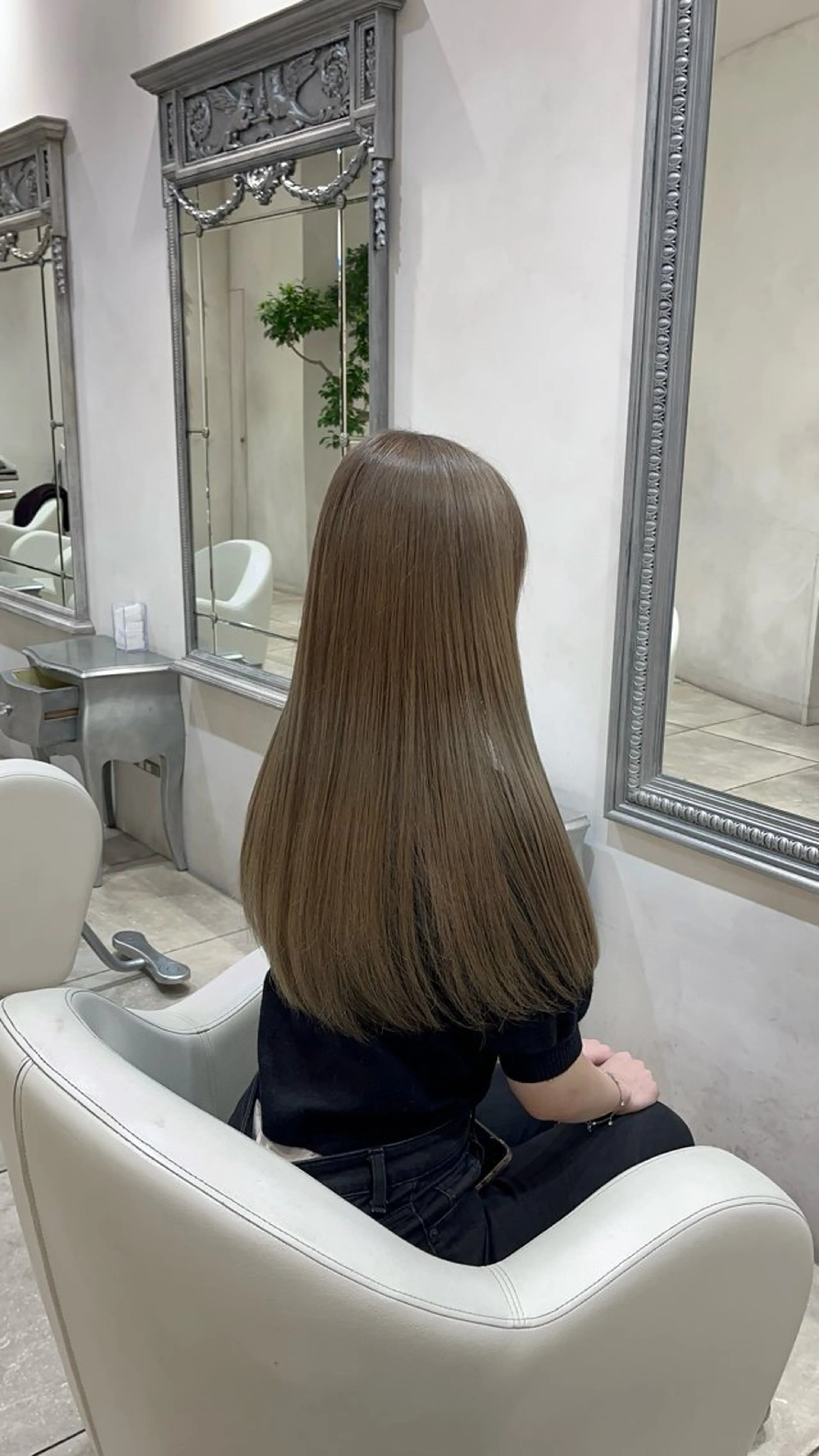 カラー ベージュカラー ミルクティーベージュ ヘアカラー 地毛風ストレート/ ケアカラー/セキネのヘアスタイル