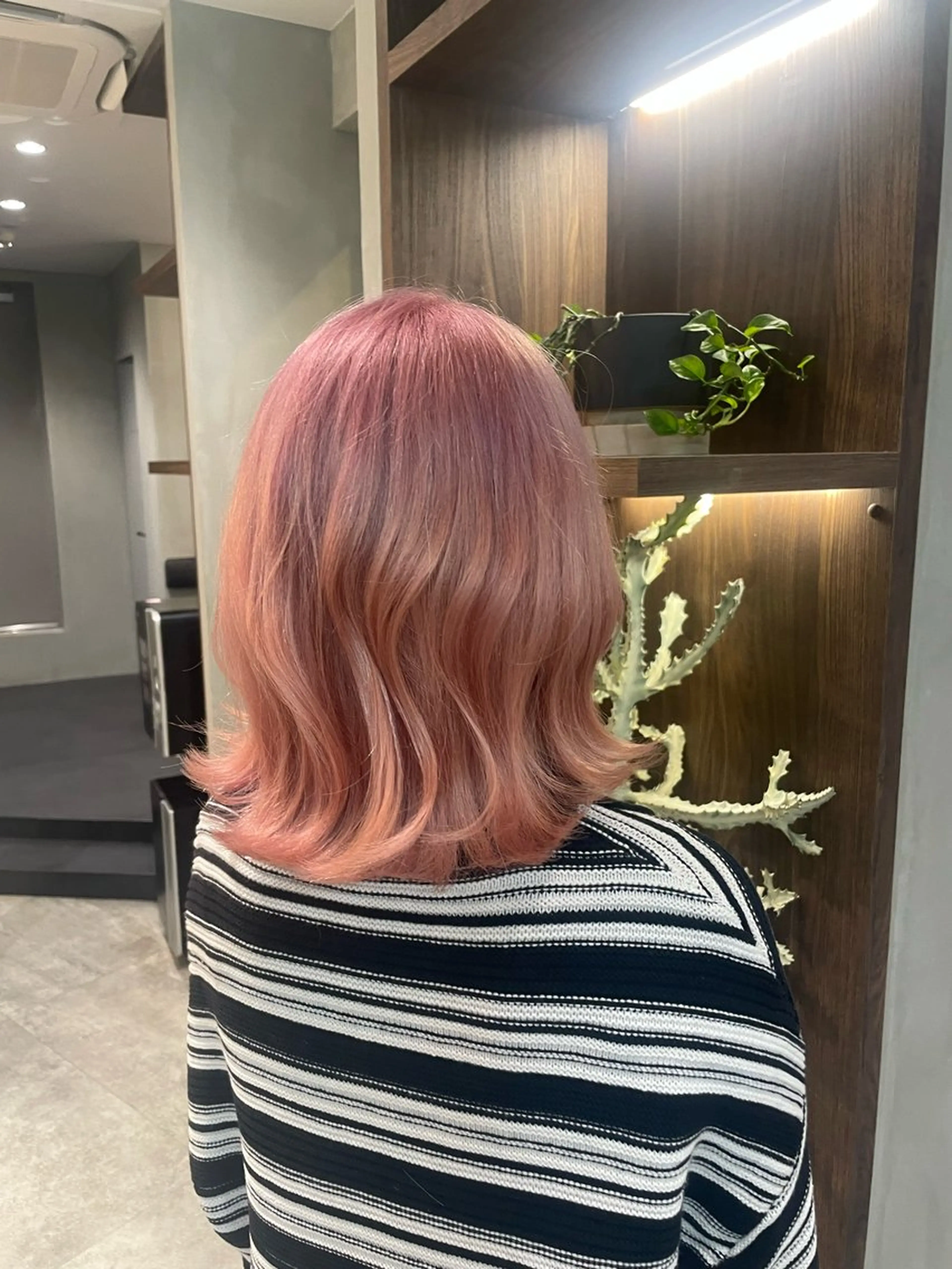 カラー ピンクカラー Toiro 新宿所属・新宿/新宿三丁目 yuinaのヘアスタイル