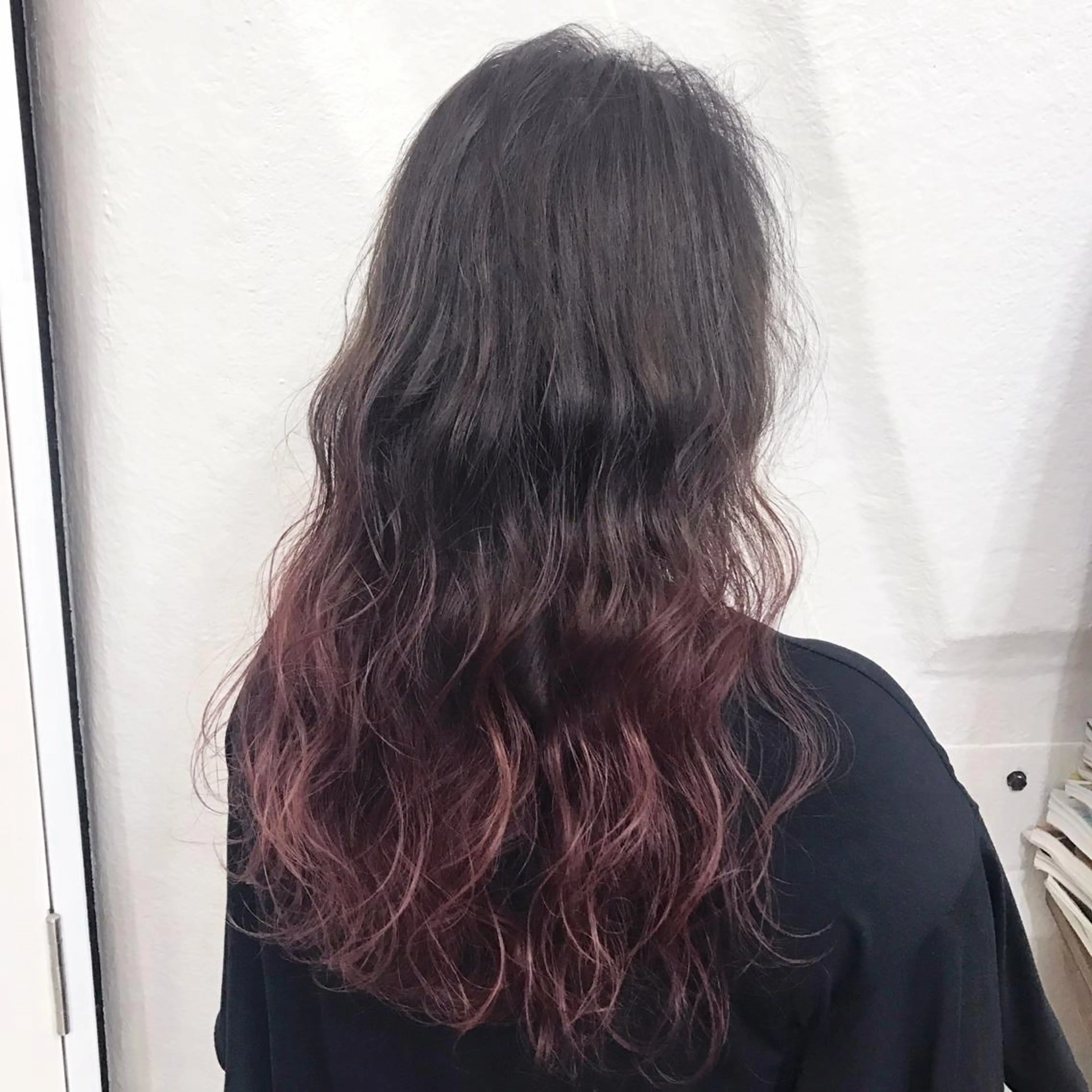 カラー ブリーチ グラデーションカラー ピンクカラー バイオレットカラー サロウィン所属・K-POP好き美容師 🇰🇷Kai.Yのヘアスタイル