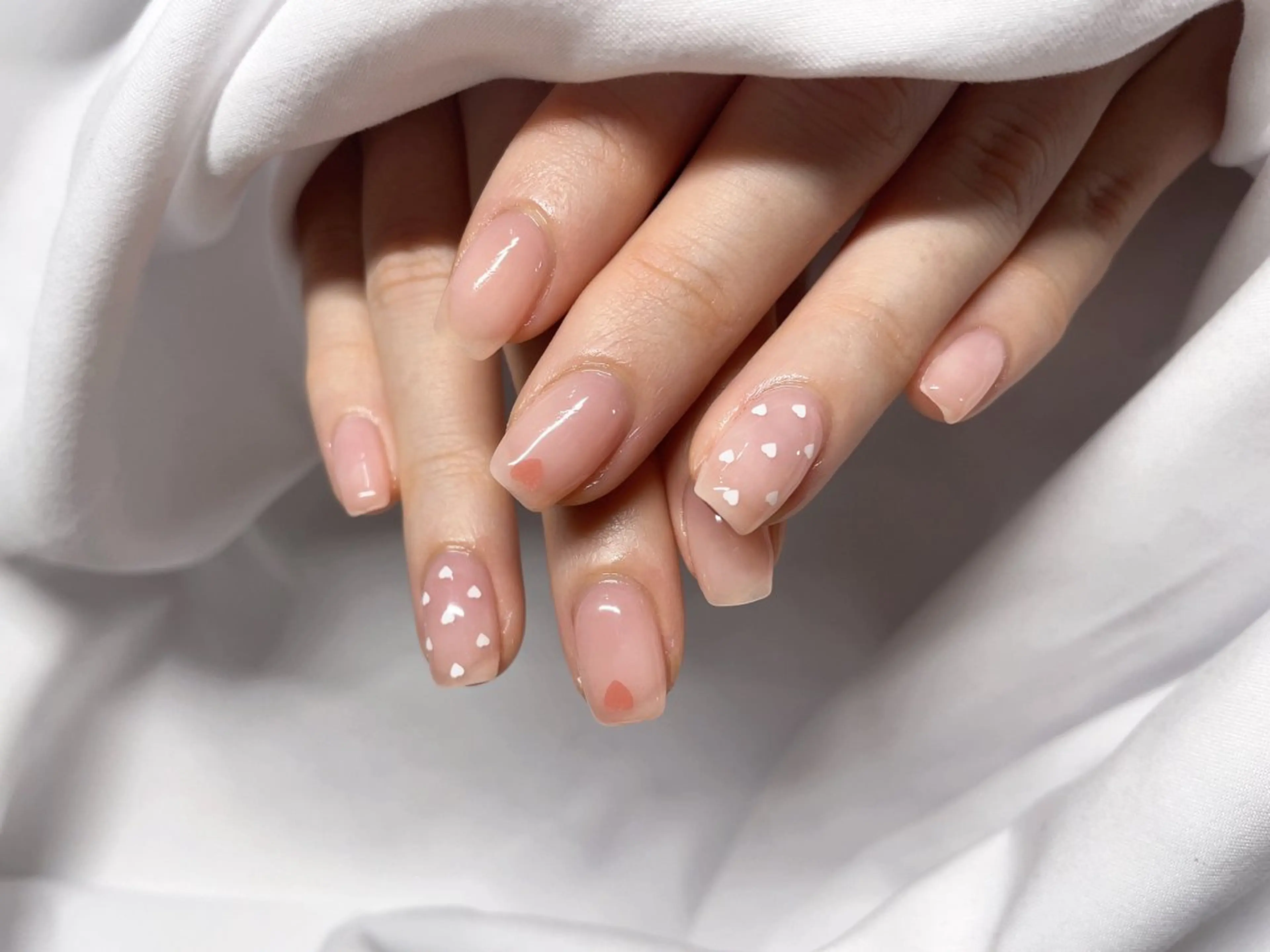 ネイル アニマル柄 ハート マグネットネイル ニュアンスネイル シンプルネイル ハンドネイル ハンドケア A OIのネイルデザイン