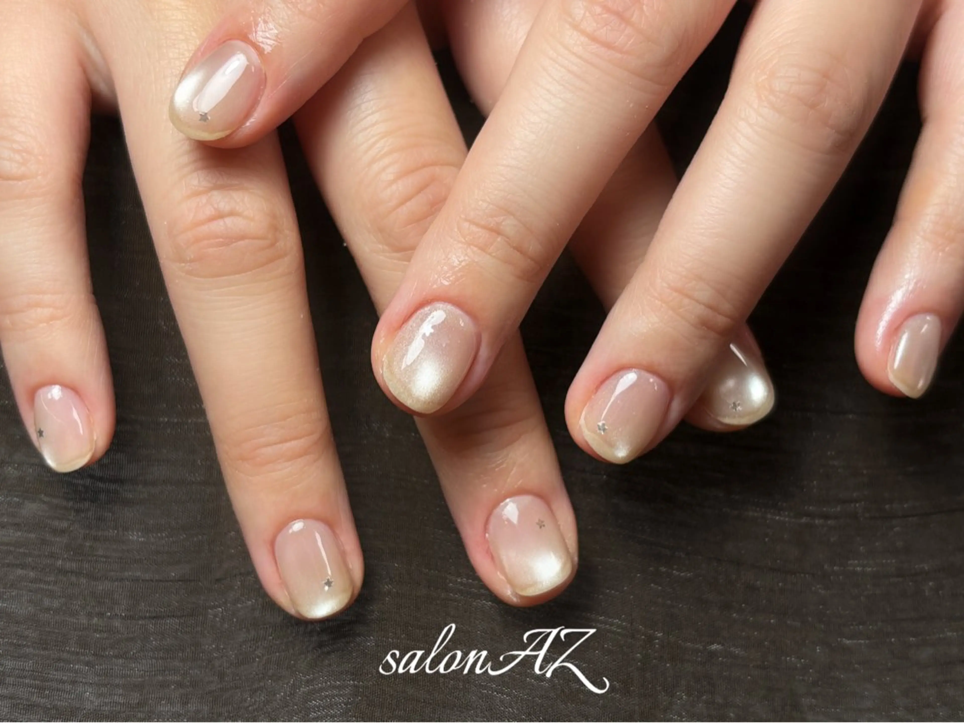 ネイル アートネイル 長さ出し フットネイル フレンチネイル ジェルネイル ハンドネイル salon AZのネイルデザイン