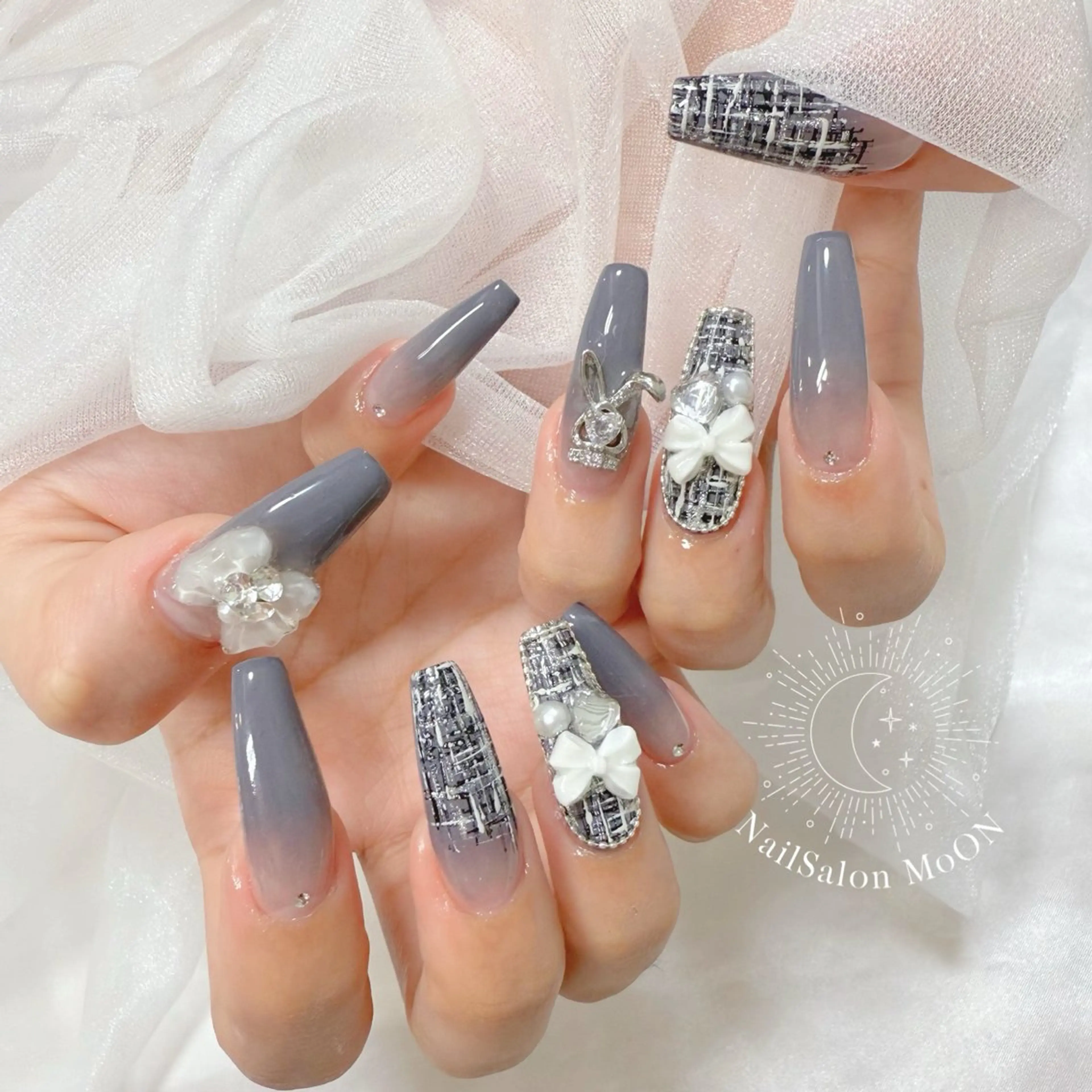 ネイル MoON...❤︎ MeGuのネイルデザイン