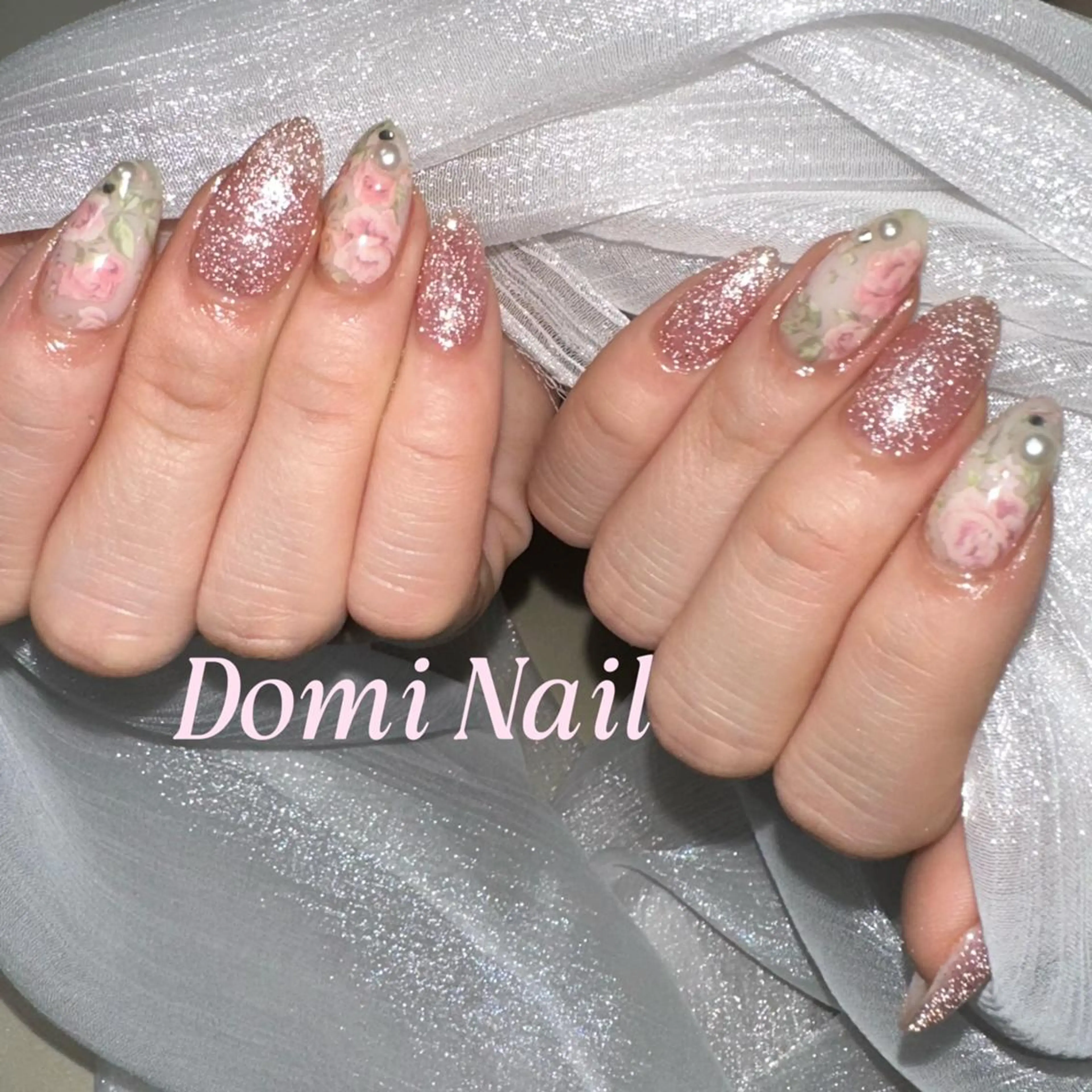 ネイル ハンドネイル フットネイル Domi Nail Salonのネイルデザイン
